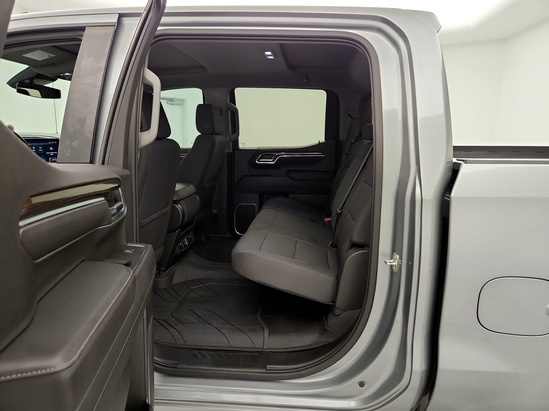 Thumbnail: 2023 Chevrolet Silverado 1500 - 20