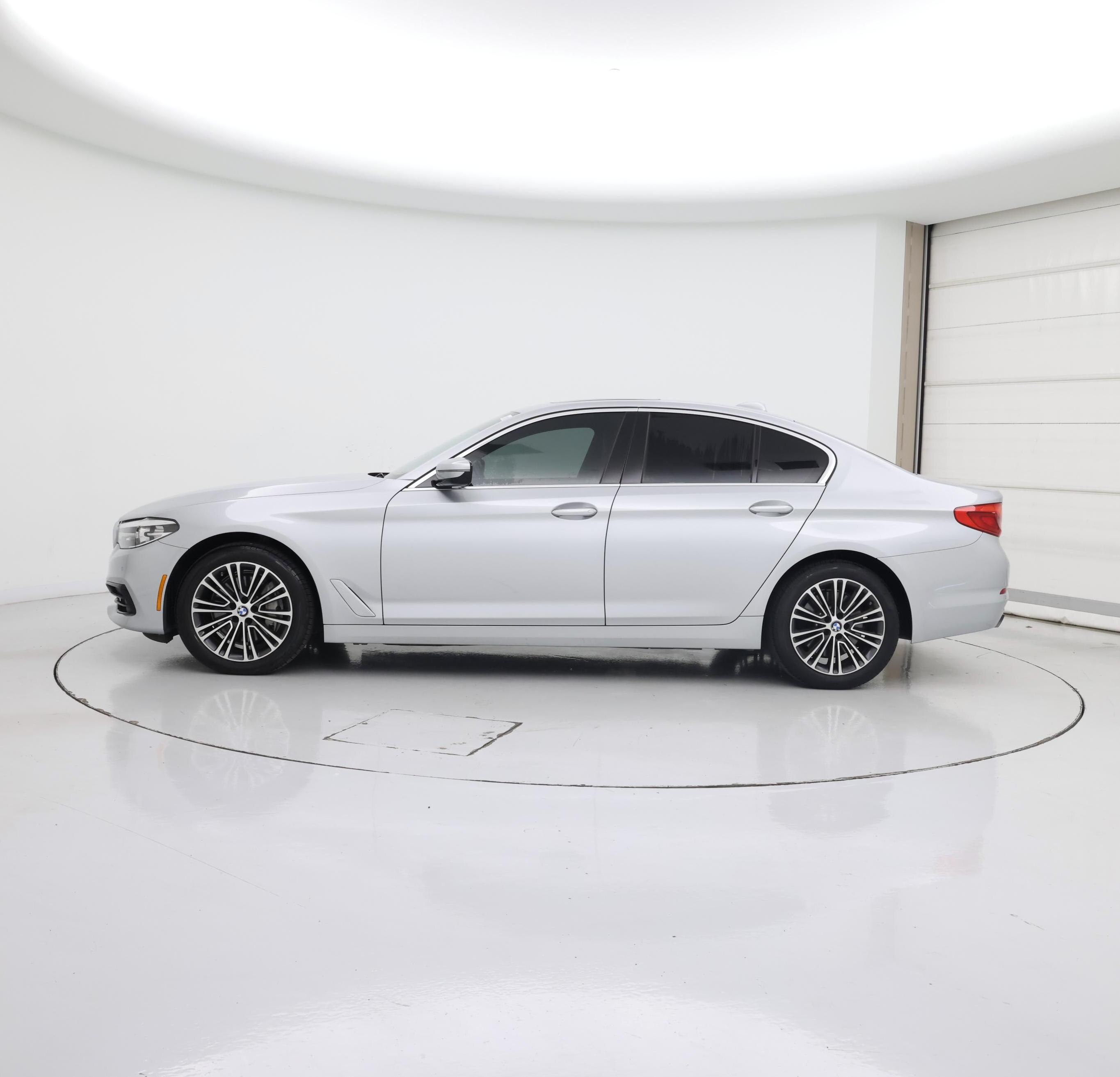Thumbnail: 2020 BMW 5 Series - 3