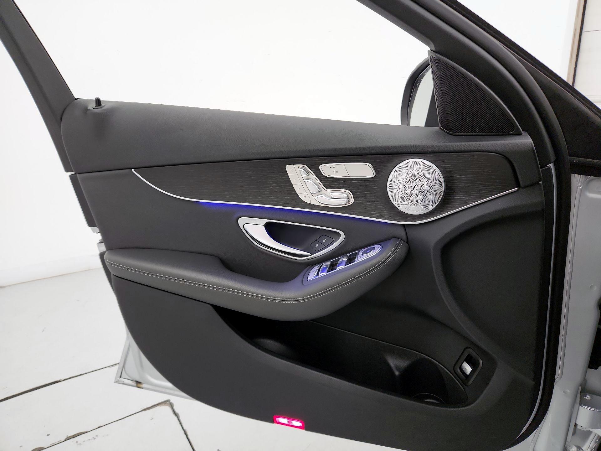 Thumbnail: 2021 Mercedes-Benz C-Class - 12