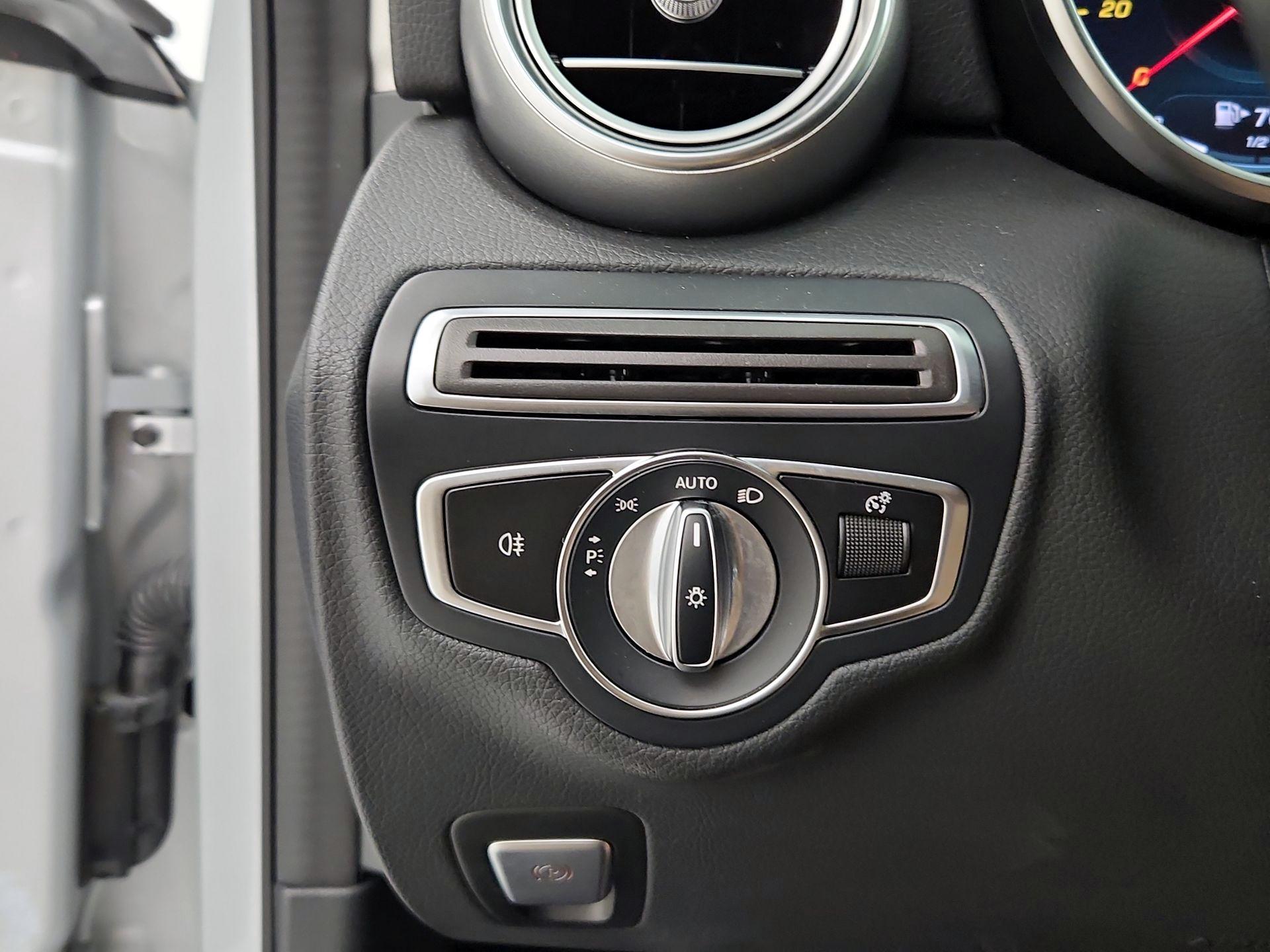 Thumbnail: 2021 Mercedes-Benz C-Class - 13