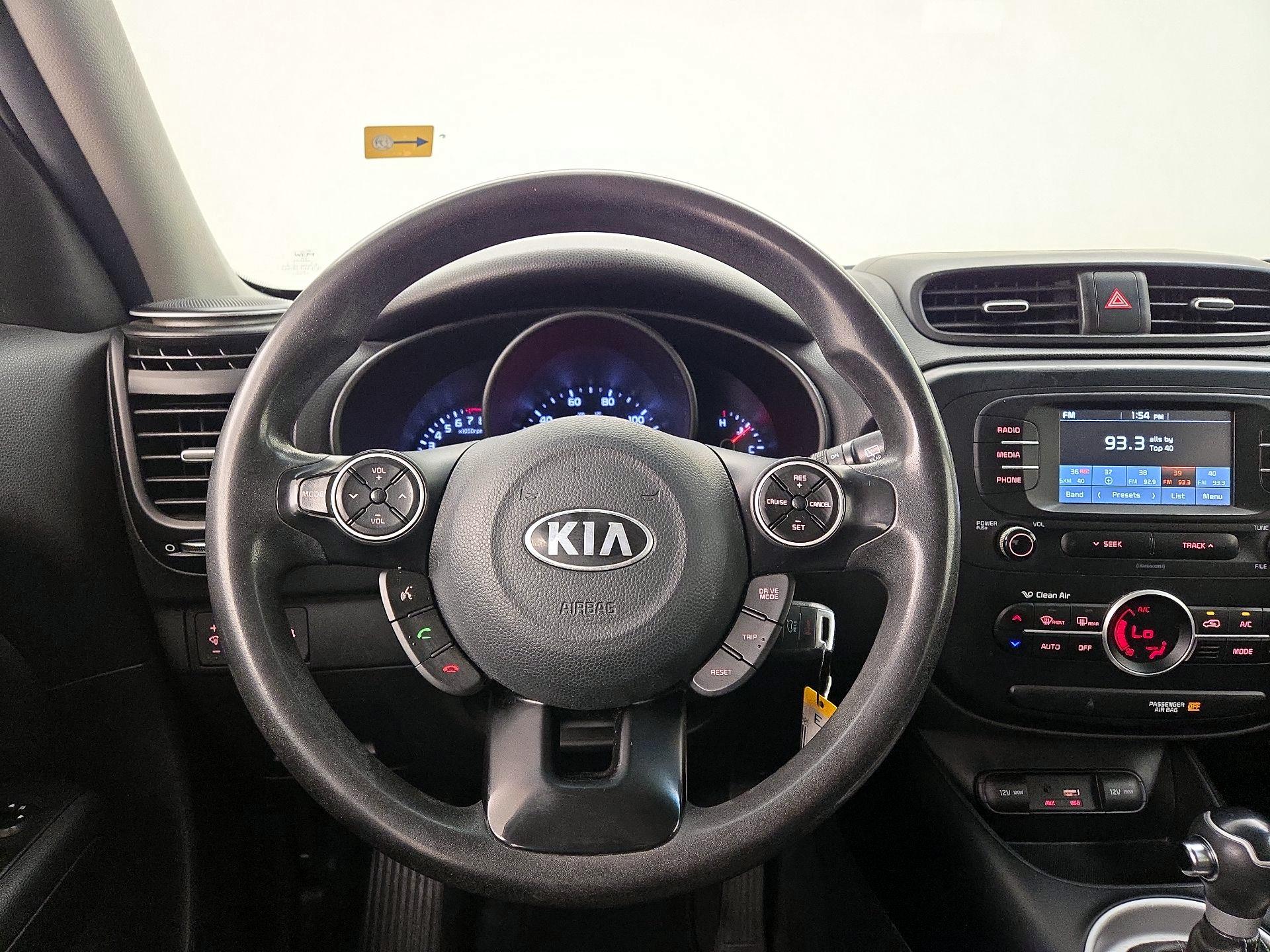 Thumbnail: 2017 Kia Soul - 10