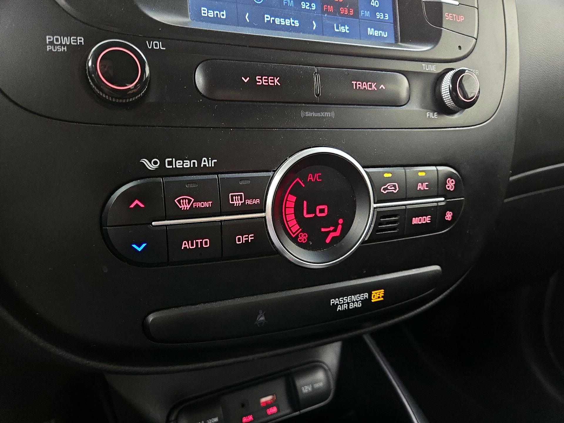 Thumbnail: 2017 Kia Soul - 16