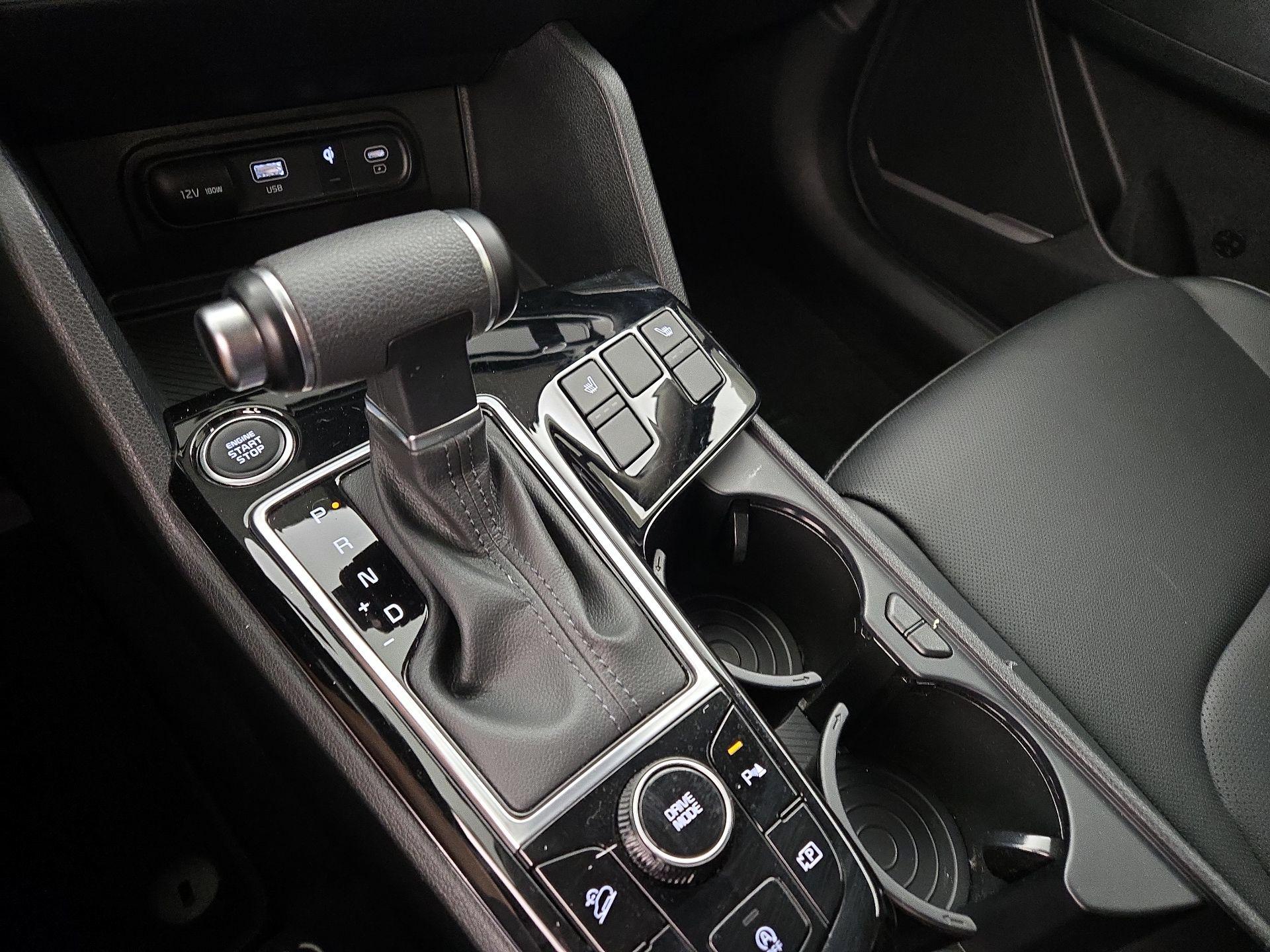 Thumbnail: 2023 Kia Sportage - 18