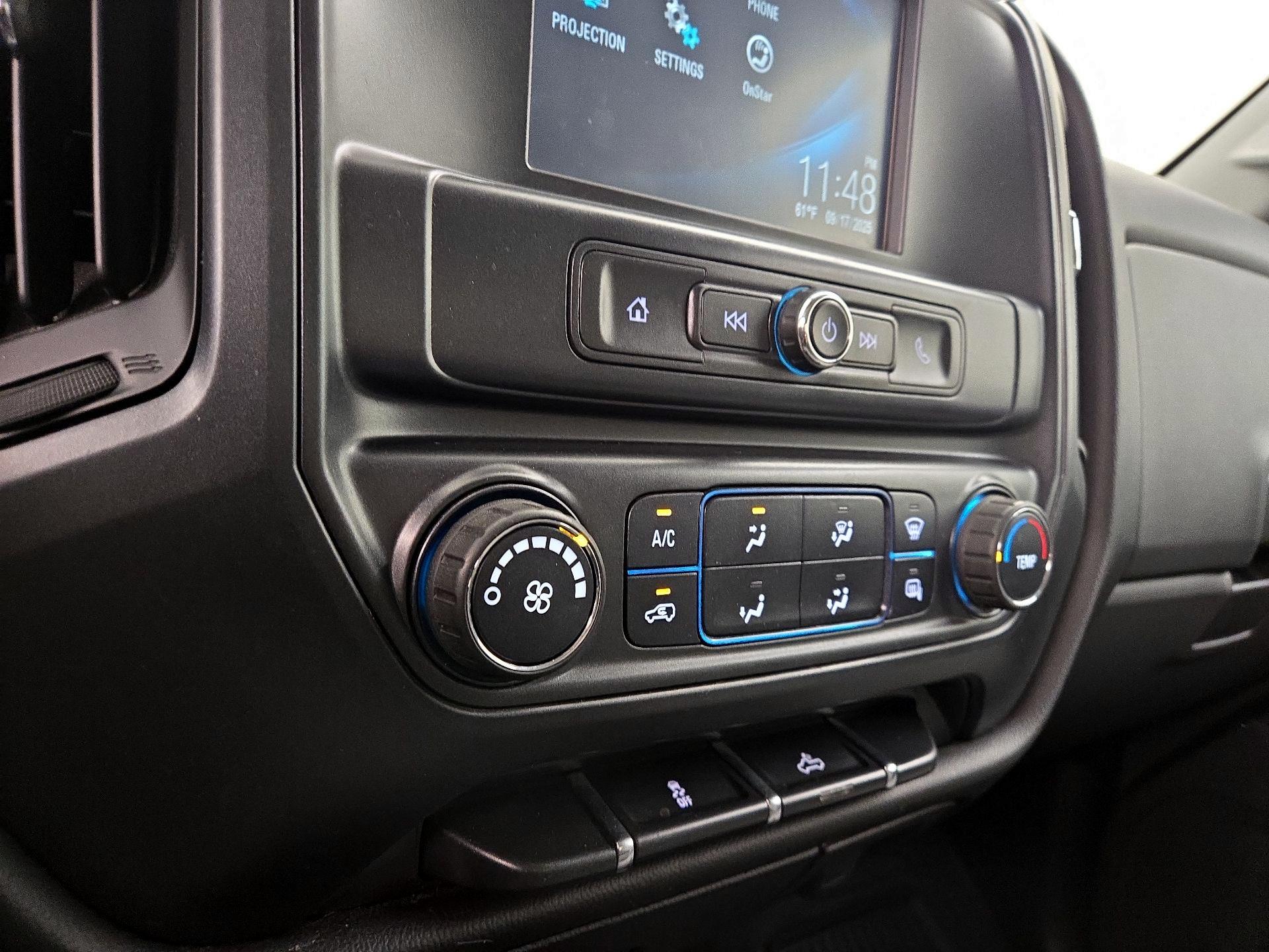 Thumbnail: 2016 Chevrolet Silverado 2500 - 16