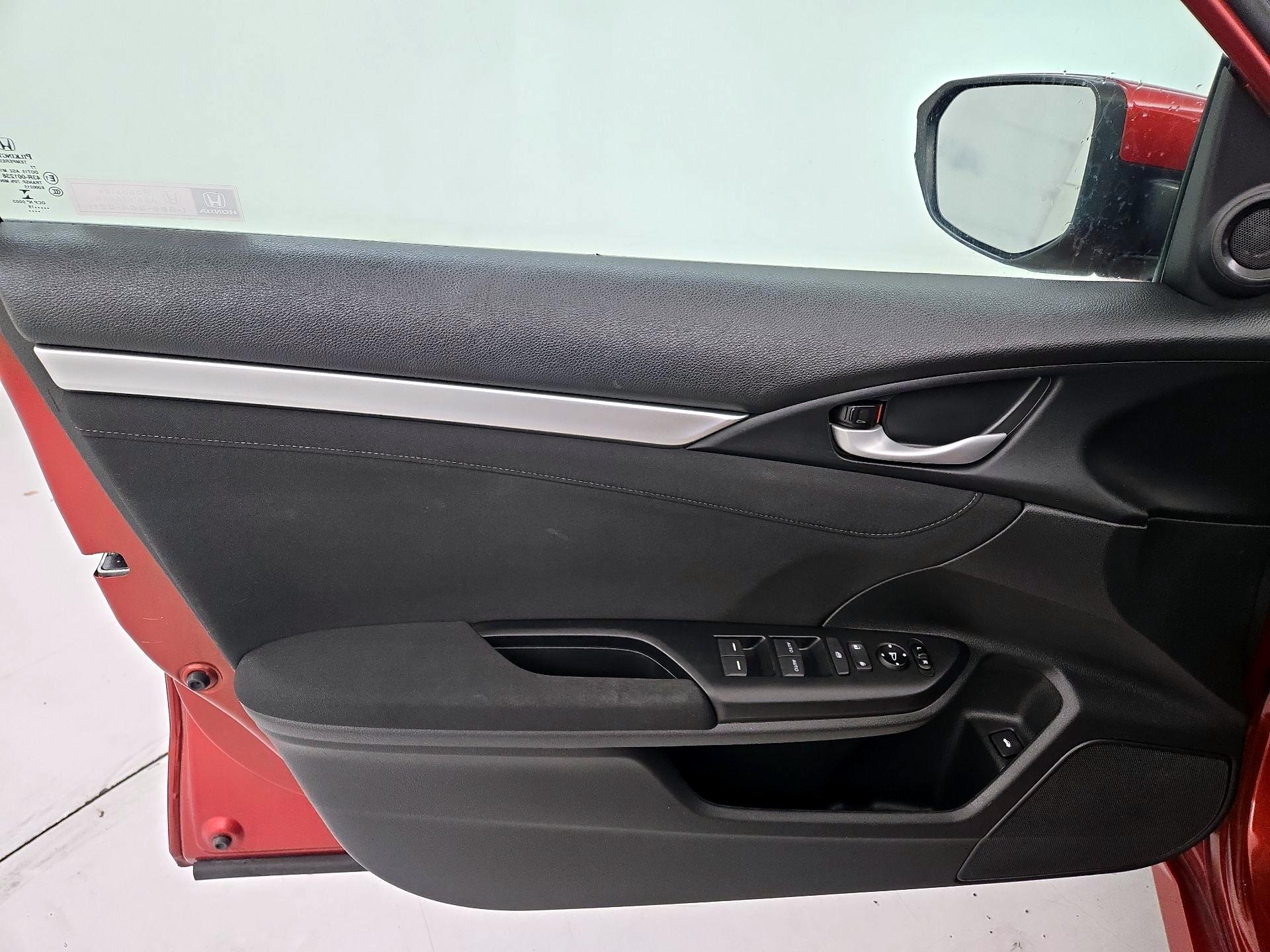 Thumbnail: 2019 Honda Civic - 12