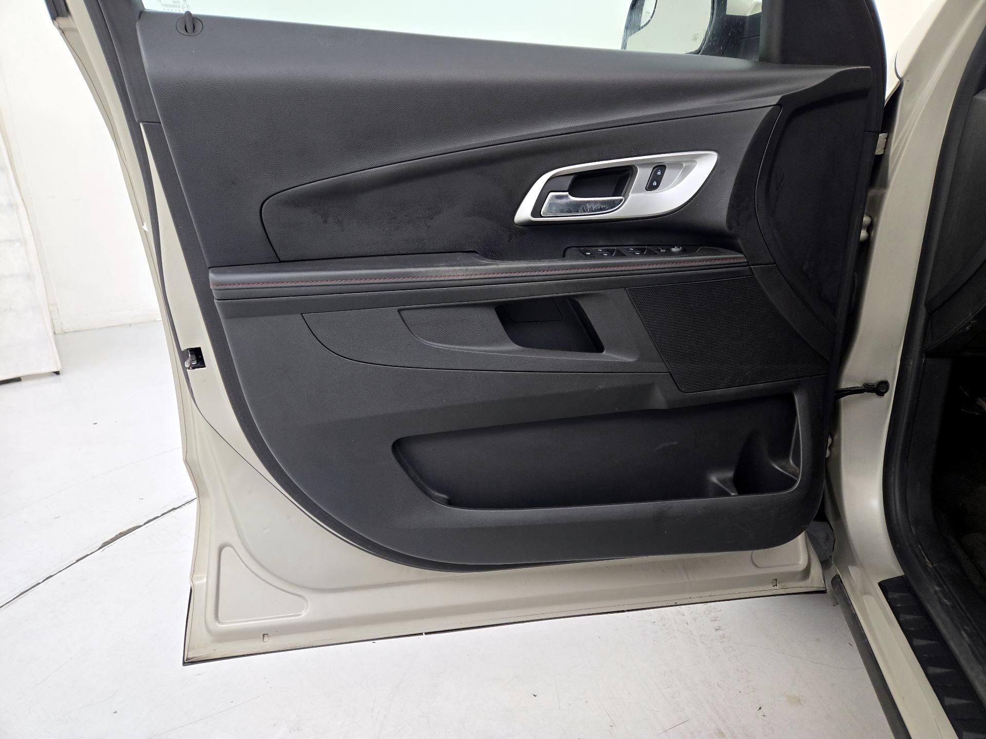 Thumbnail: 2014 Chevrolet Equinox - 12
