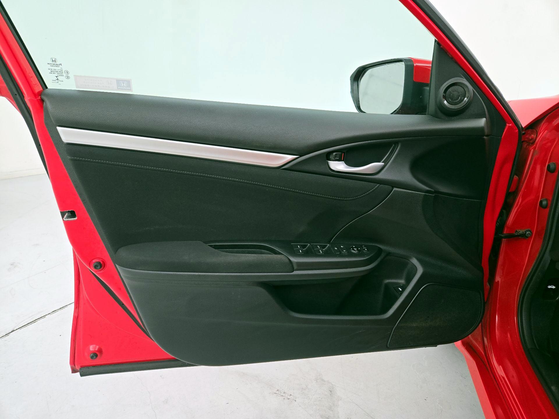 Thumbnail: 2018 Honda Civic - 12
