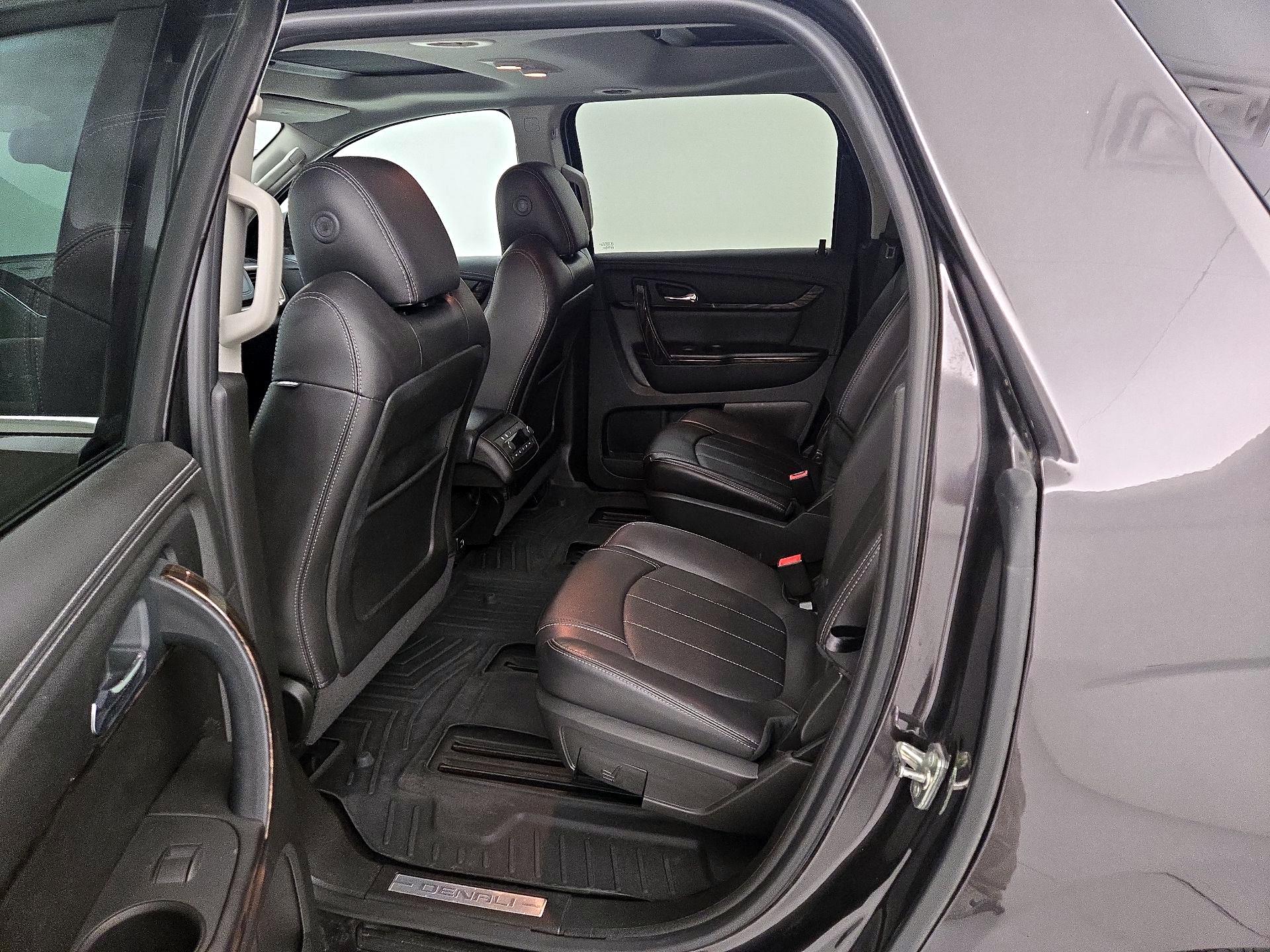 Thumbnail: 2016 GMC Acadia - 19