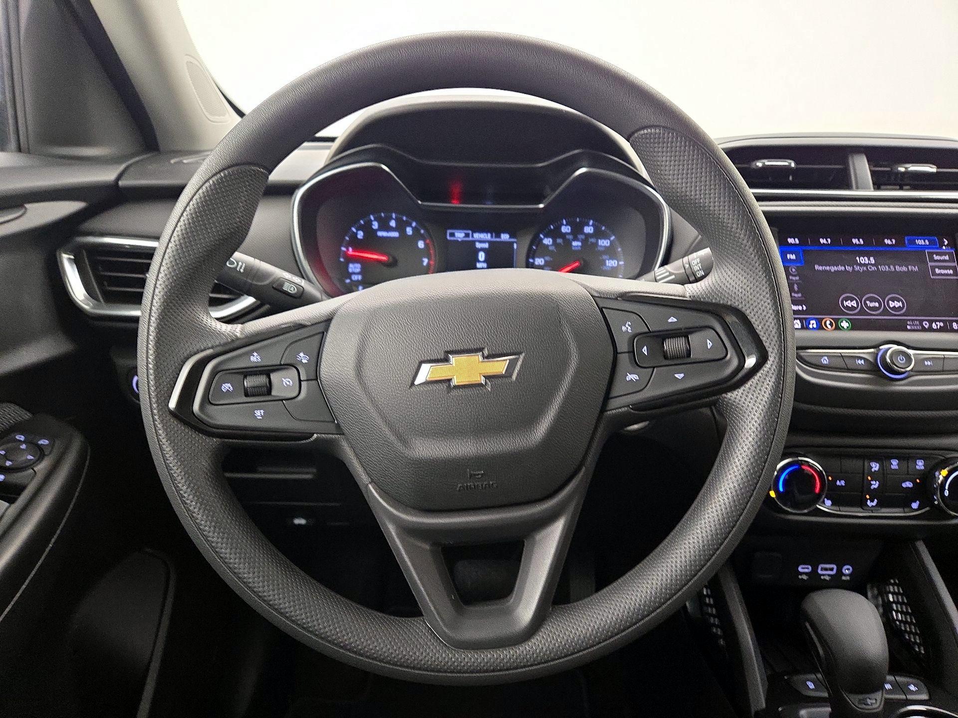Thumbnail: 2023 Chevrolet TrailBlazer - 10