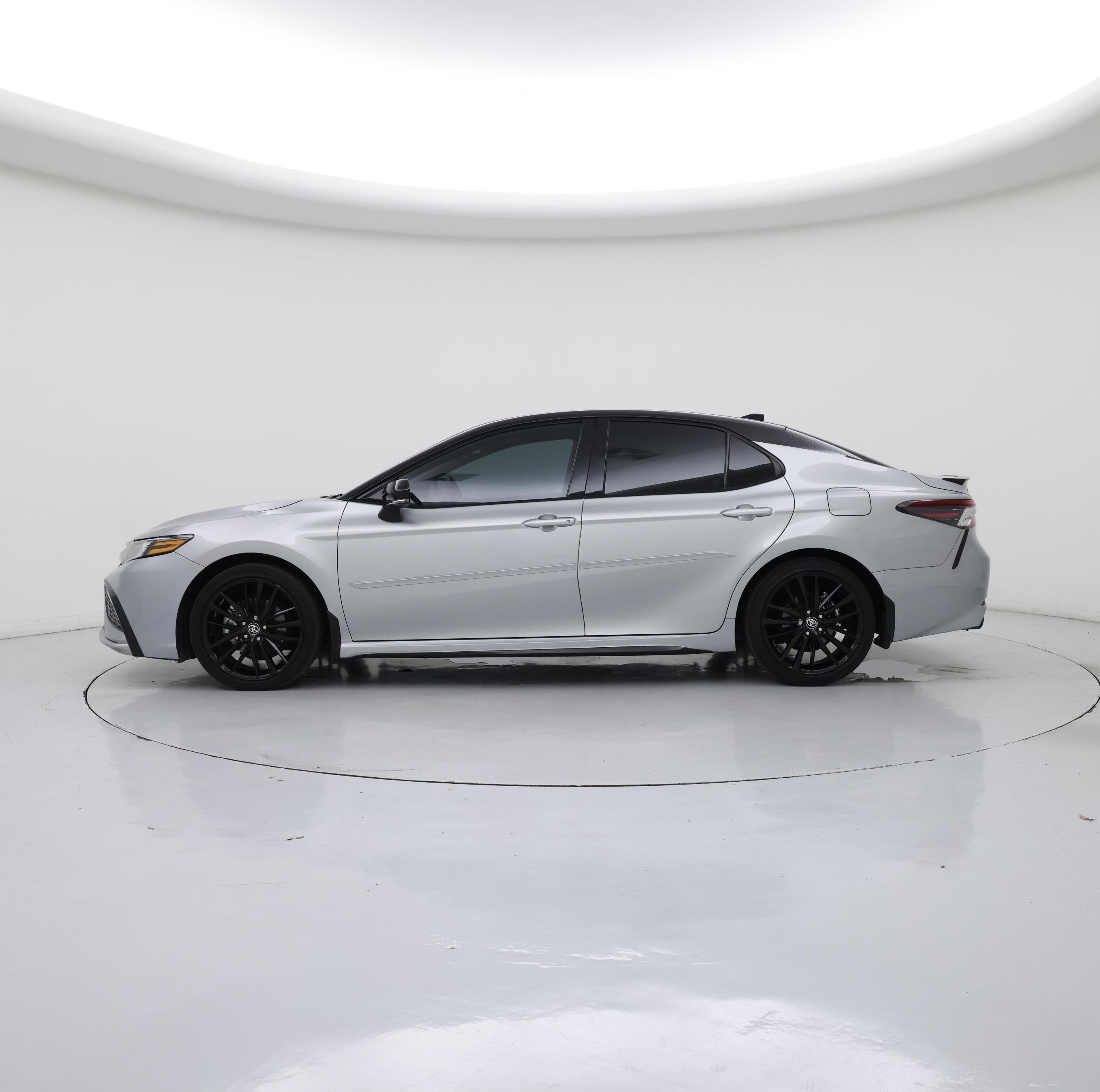 Thumbnail: 2024 Toyota Camry - 3