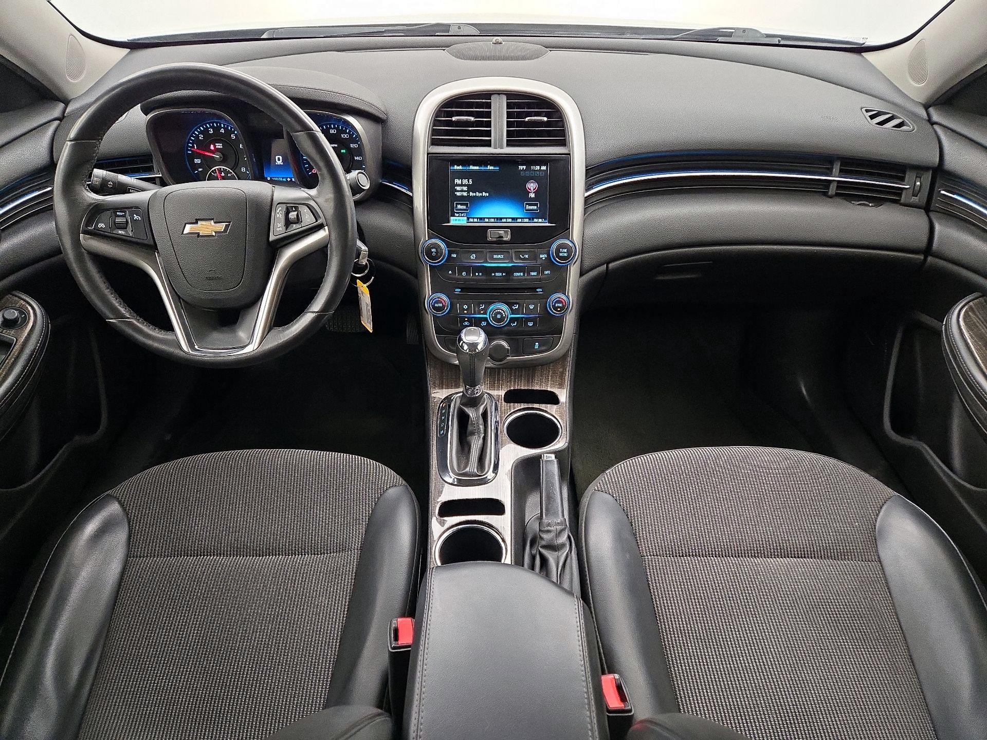 Thumbnail: 2015 Chevrolet Malibu - 9