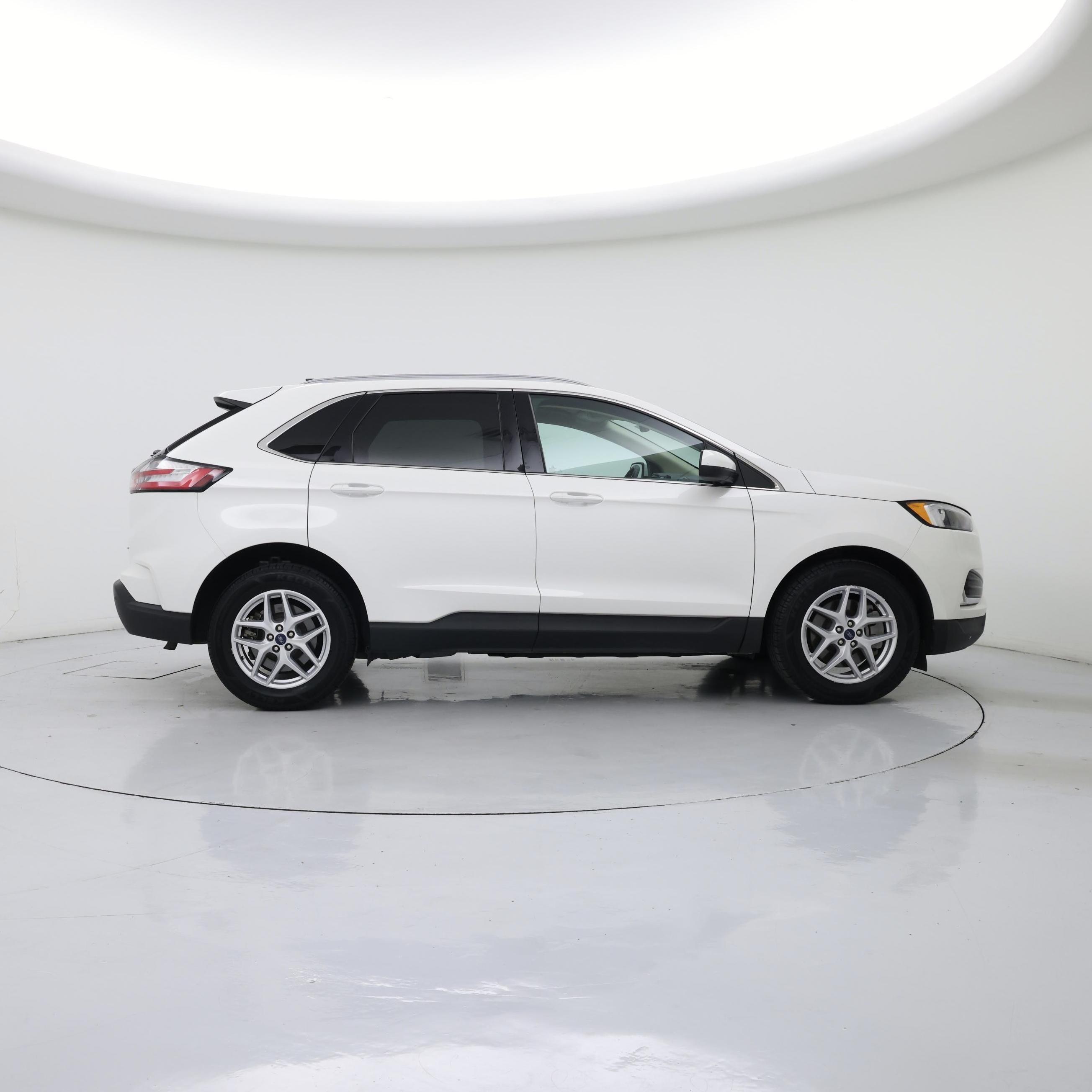 Thumbnail: 2022 Ford Edge - 7