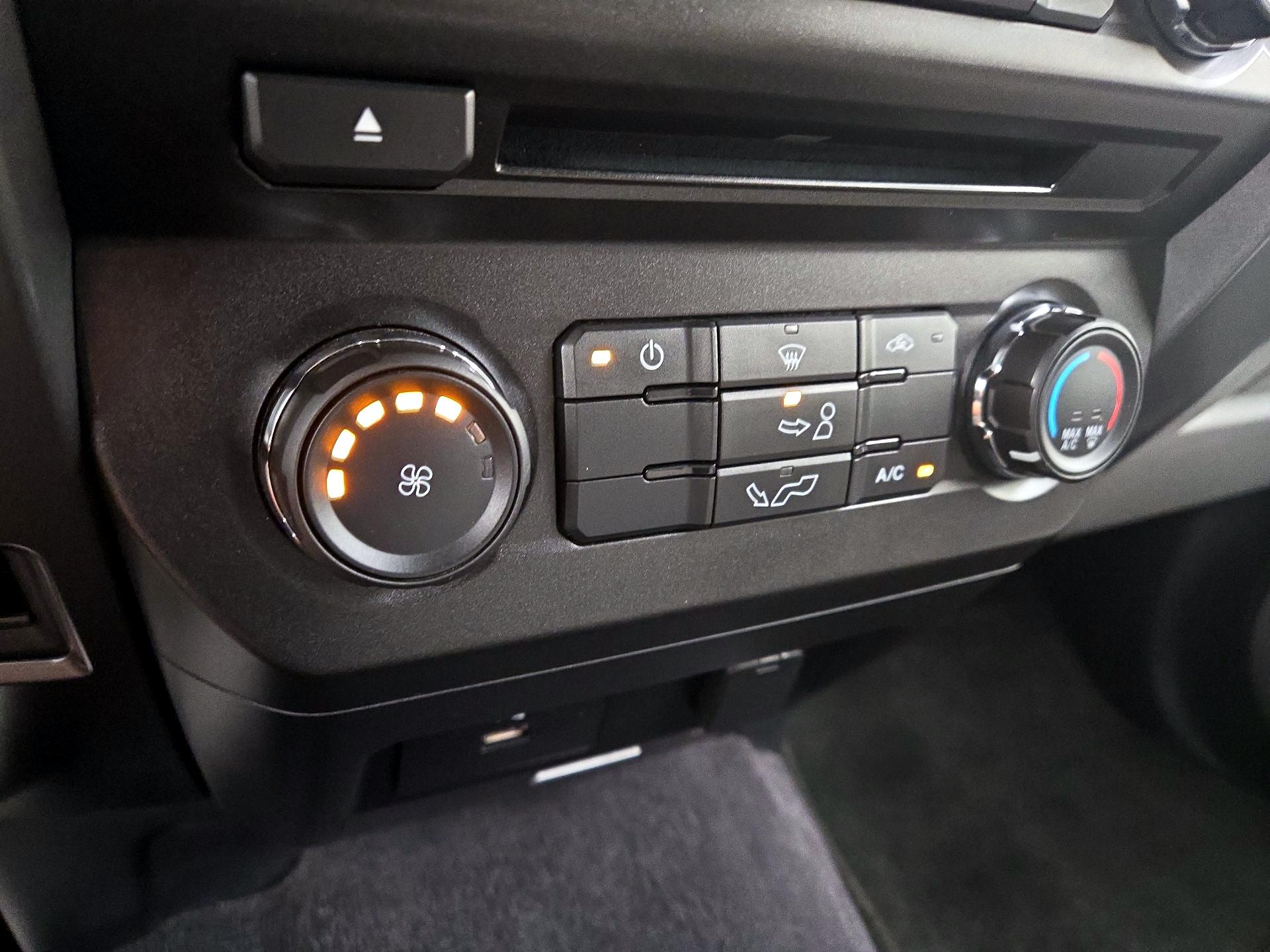 Thumbnail: 2016 Ford F-150 - 15