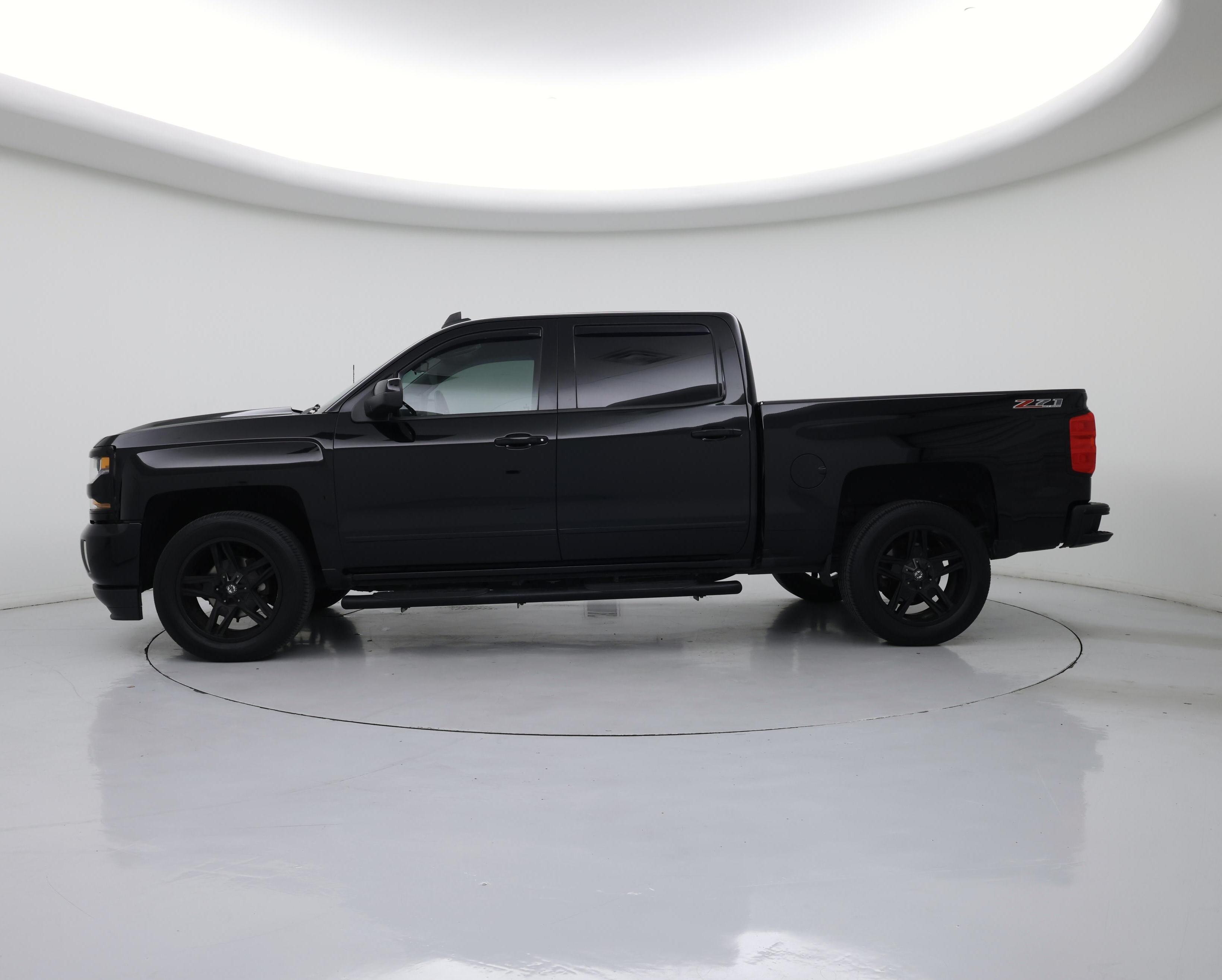 Thumbnail: 2017 Chevrolet Silverado 1500 - 3
