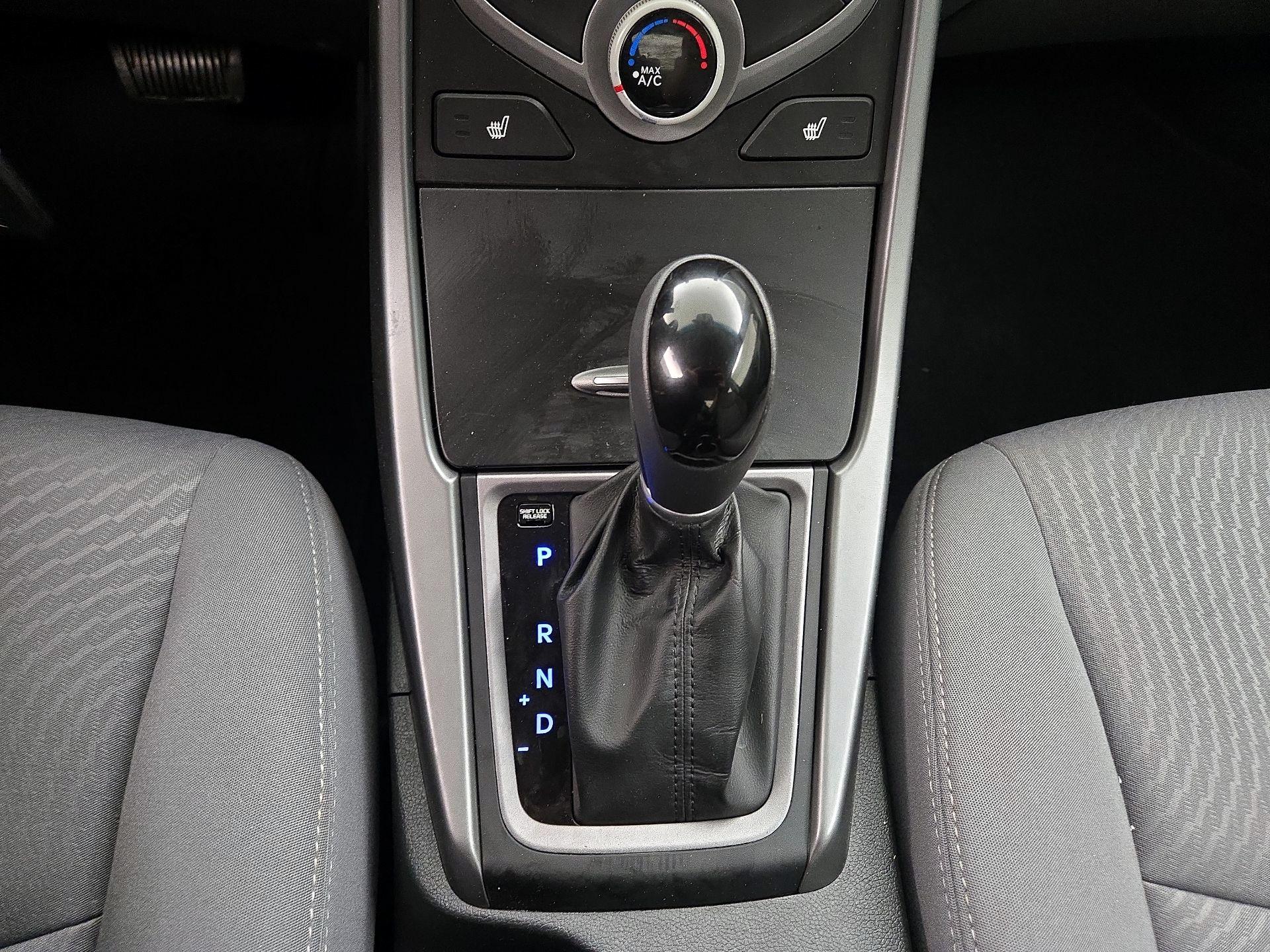 Thumbnail: 2014 Hyundai Elantra - 17