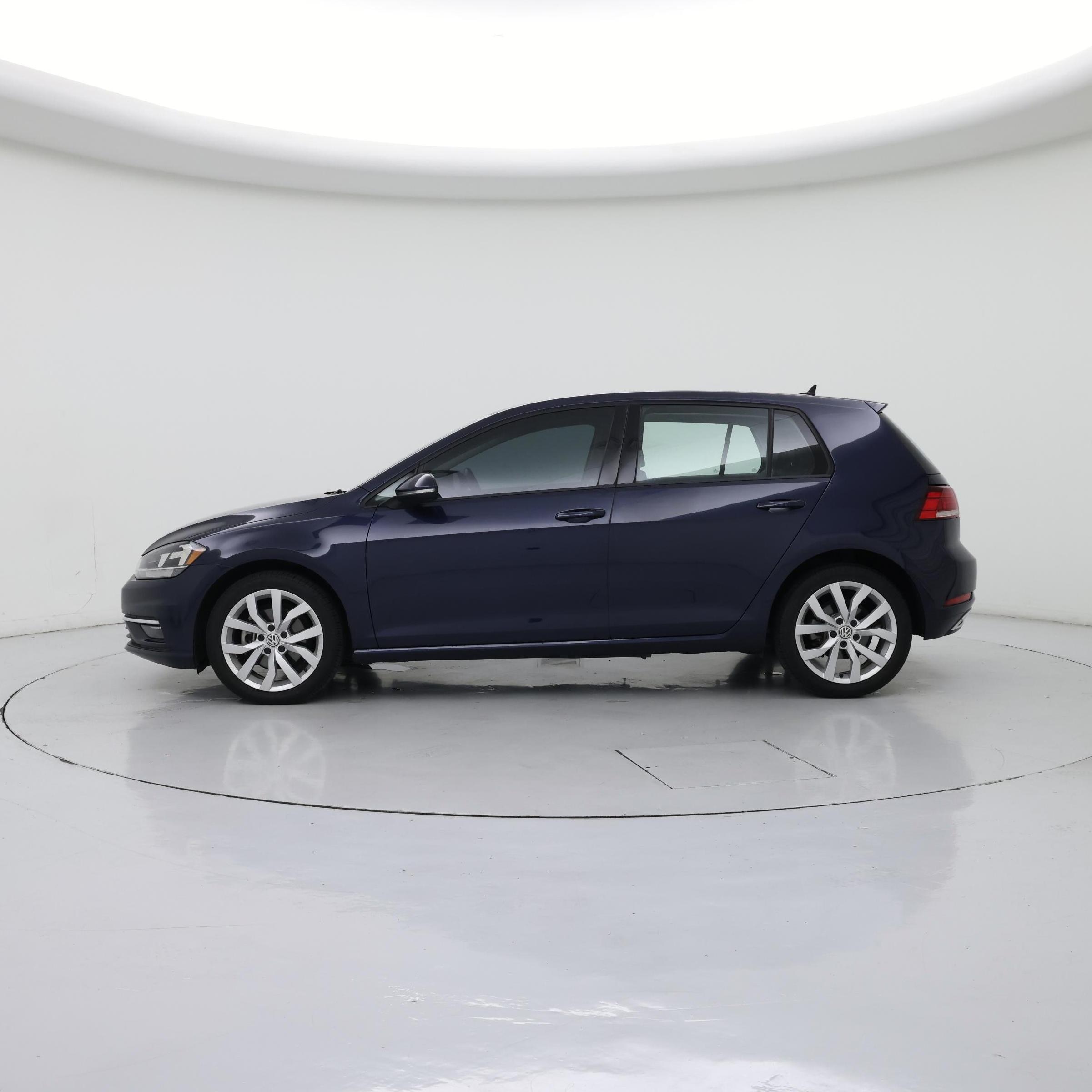 Thumbnail: 2019 Volkswagen Golf - 3