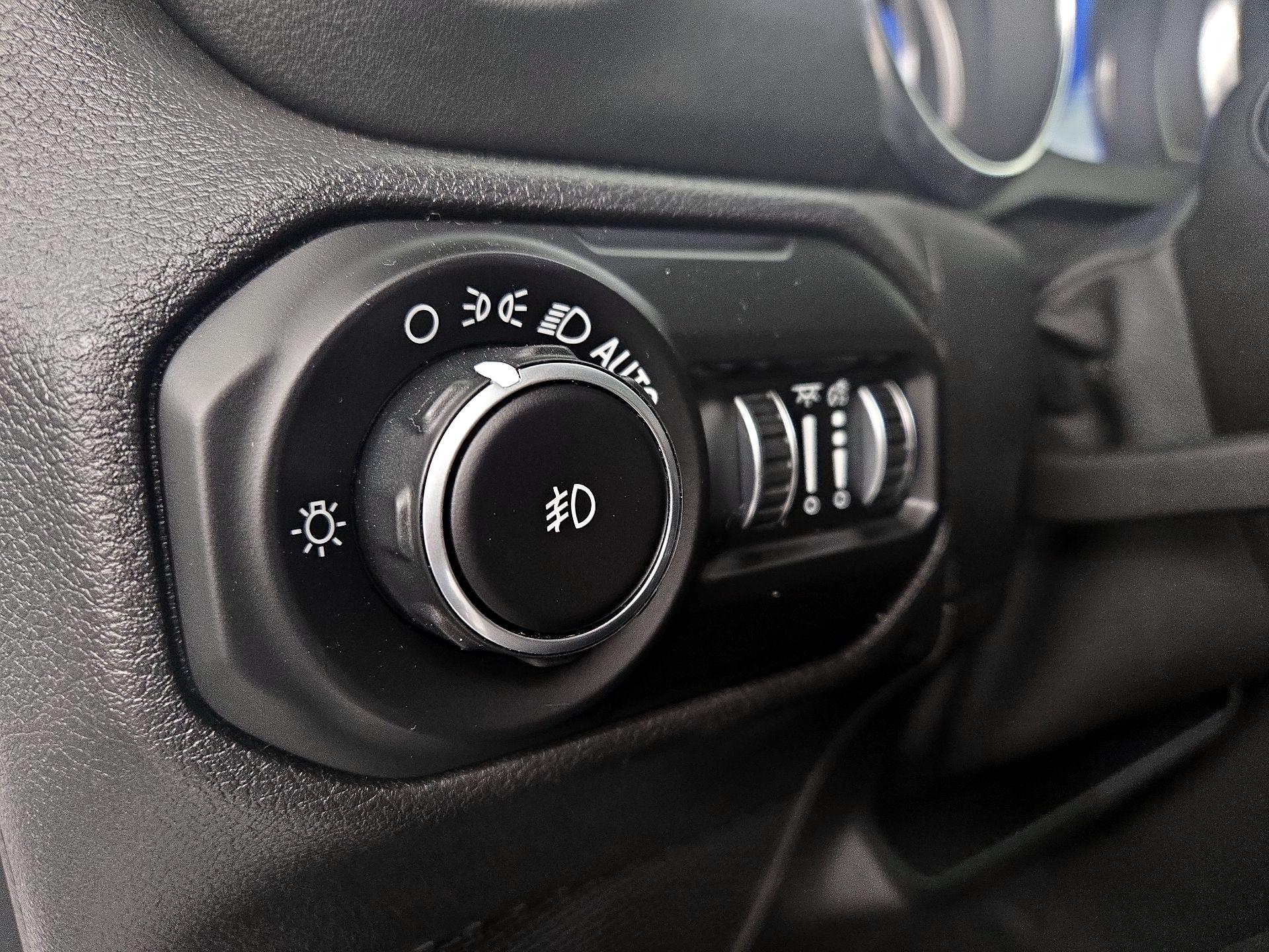 Thumbnail: 2021 Jeep Wrangler - 13