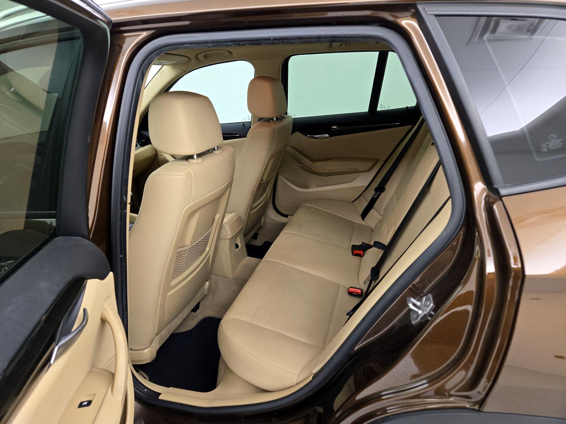 Thumbnail: 2015 BMW X1 - 18