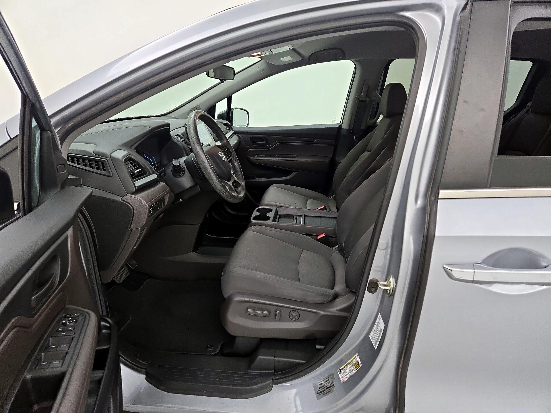 Thumbnail: 2019 Honda Odyssey - 11
