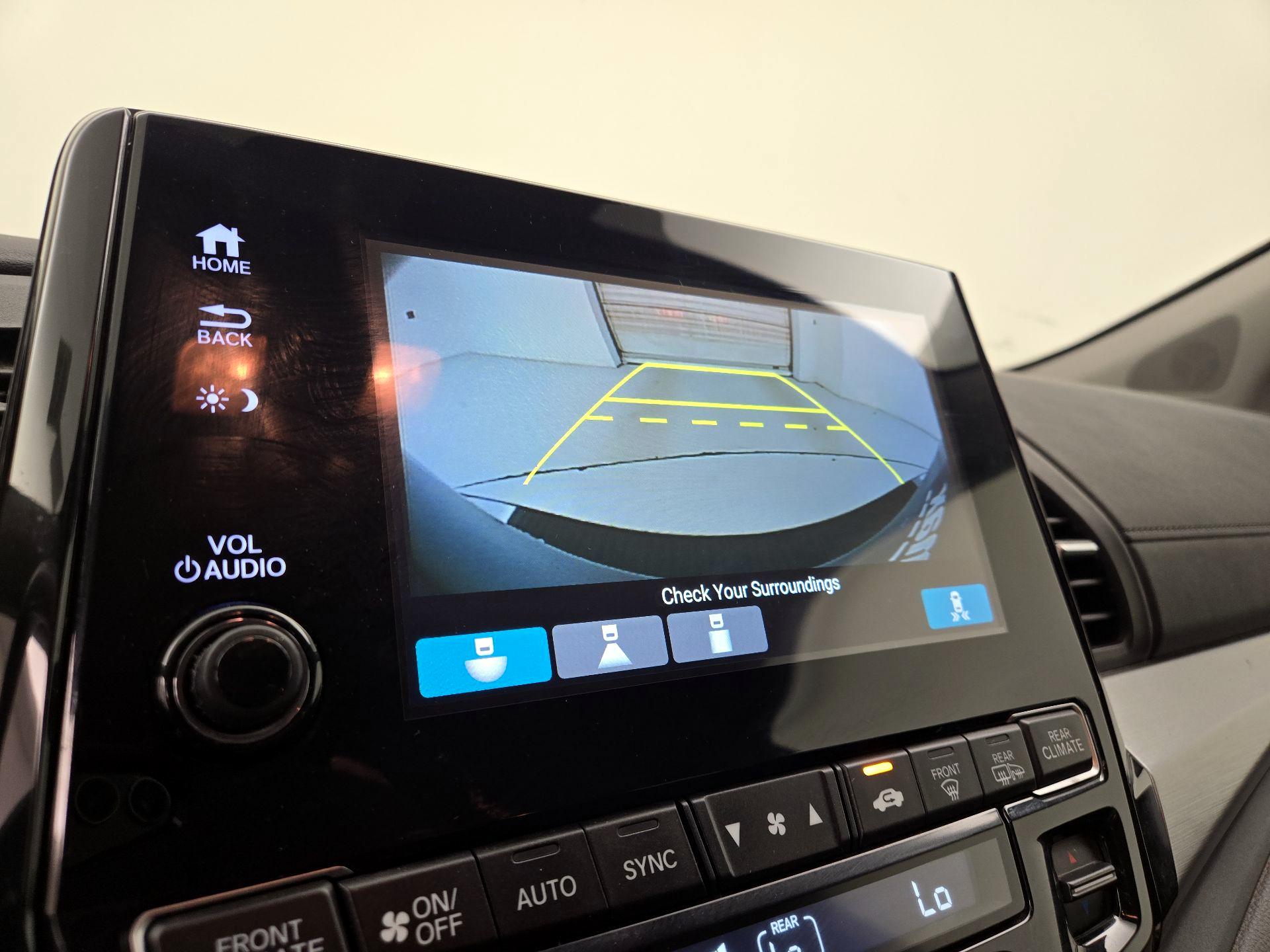 Thumbnail: 2019 Honda Odyssey - 14