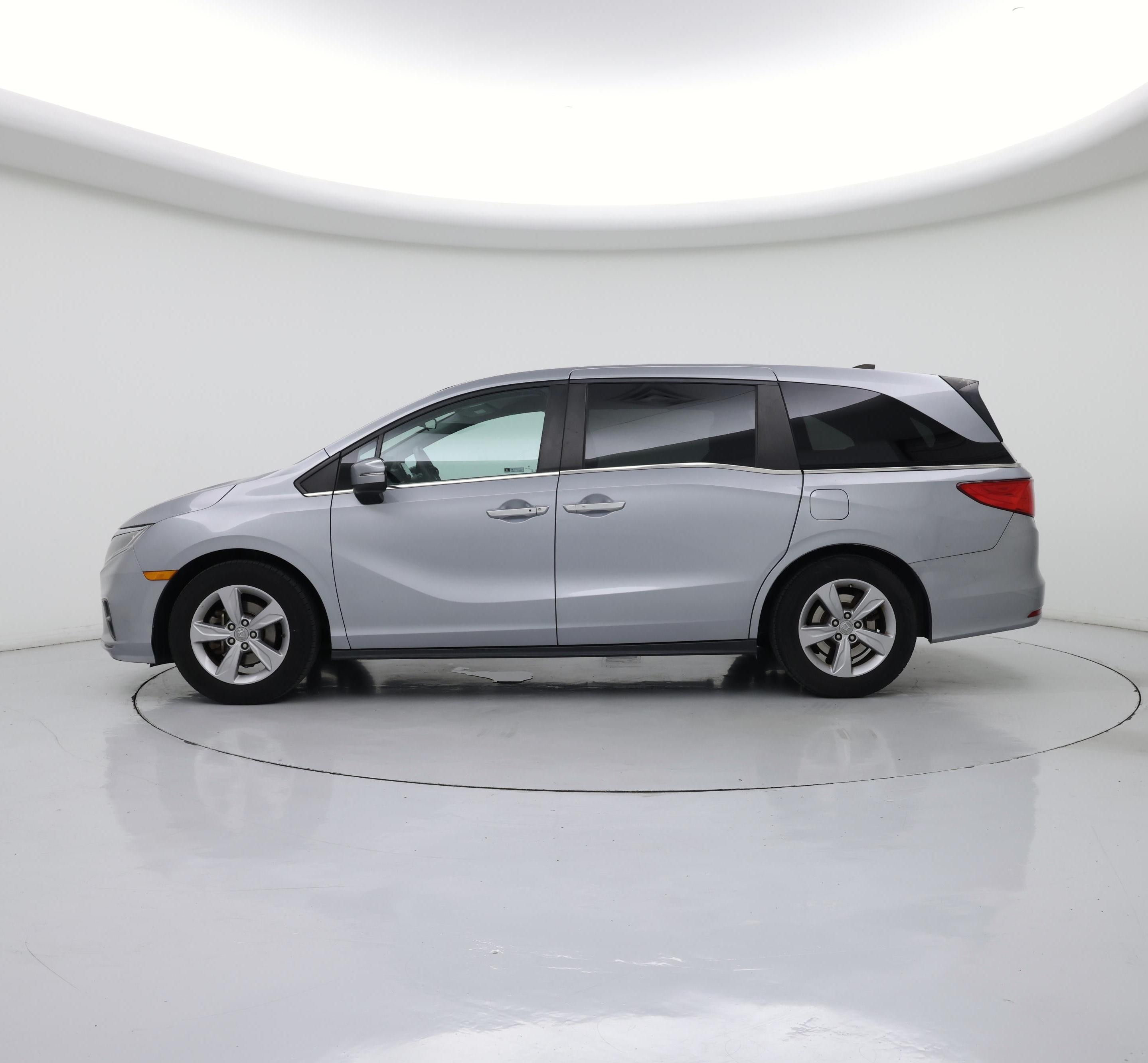 Thumbnail: 2019 Honda Odyssey - 3