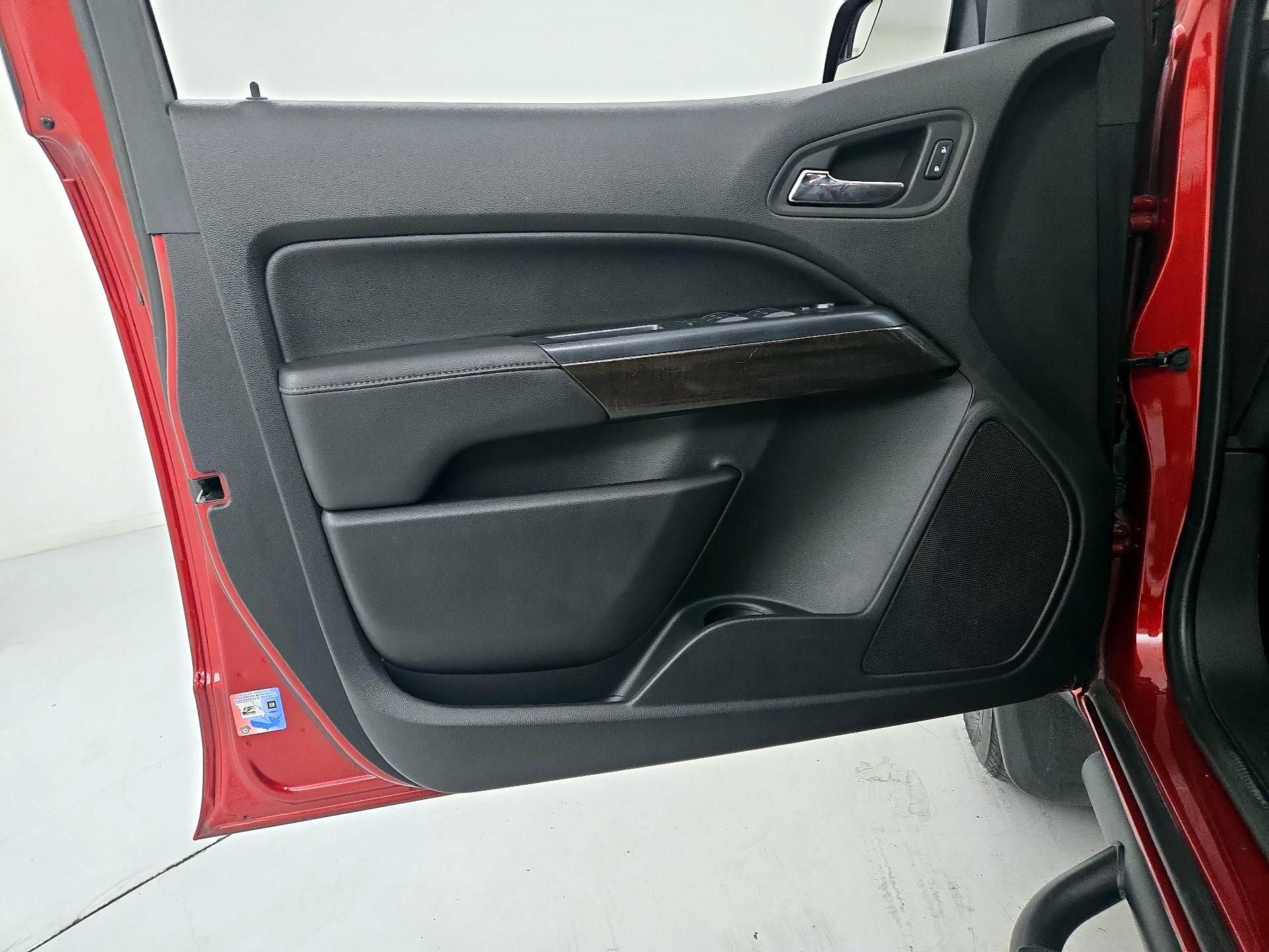 Thumbnail: 2016 GMC Canyon - 12