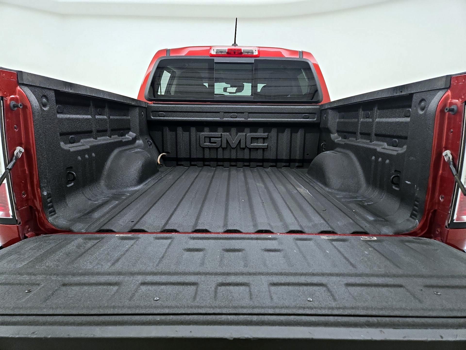 Thumbnail: 2016 GMC Canyon - 20