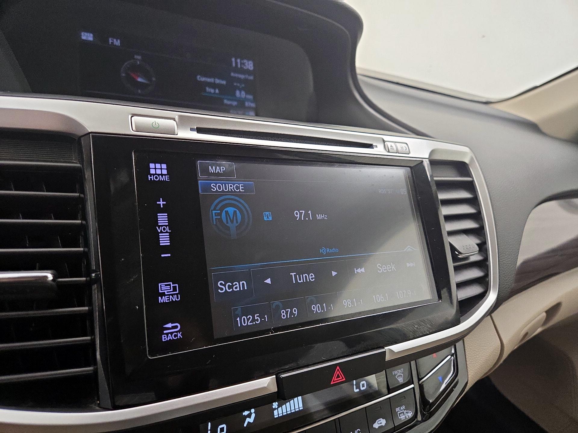 Thumbnail: 2016 Honda Accord - 15