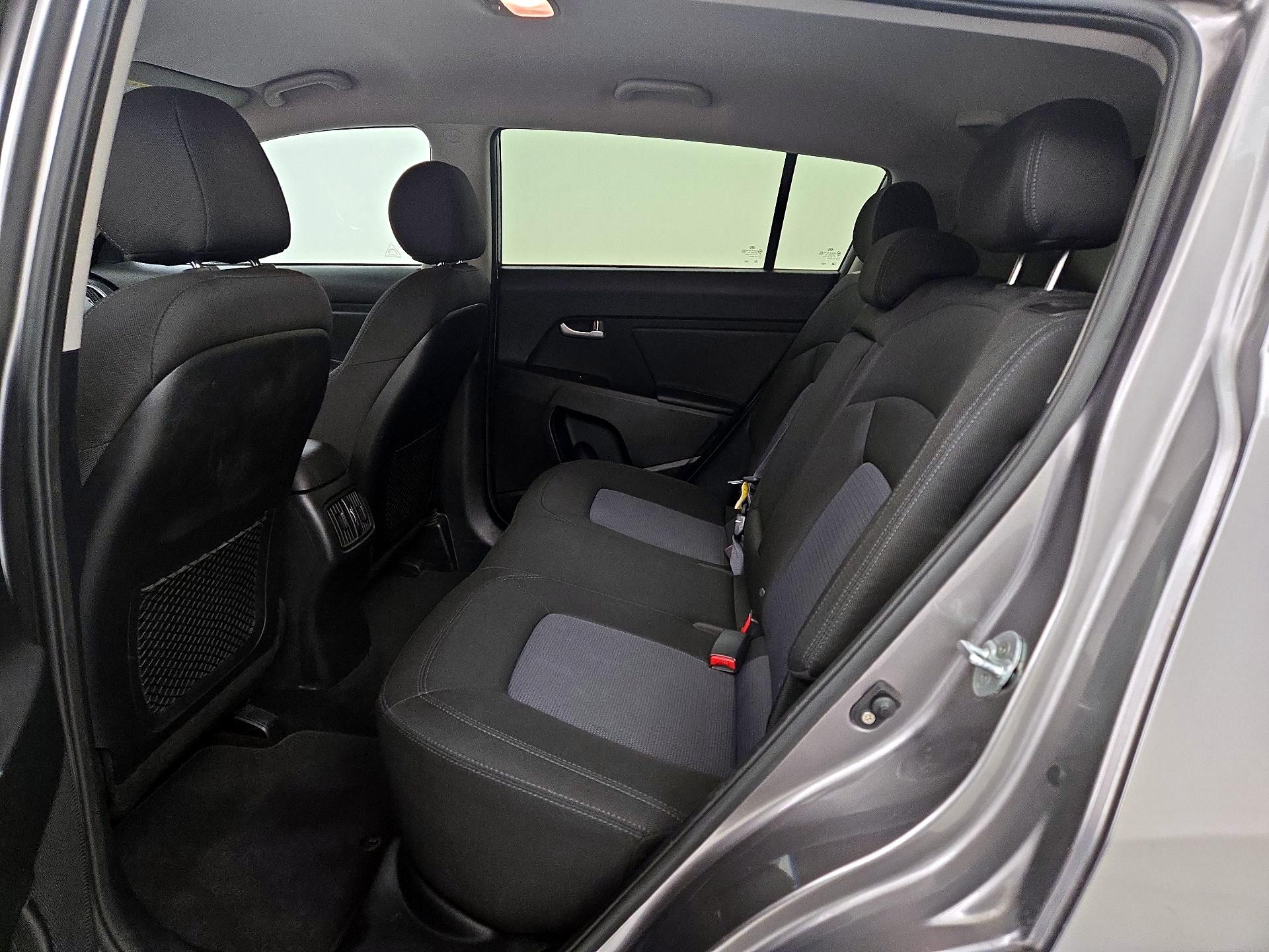 Thumbnail: 2014 Kia Sportage - 17