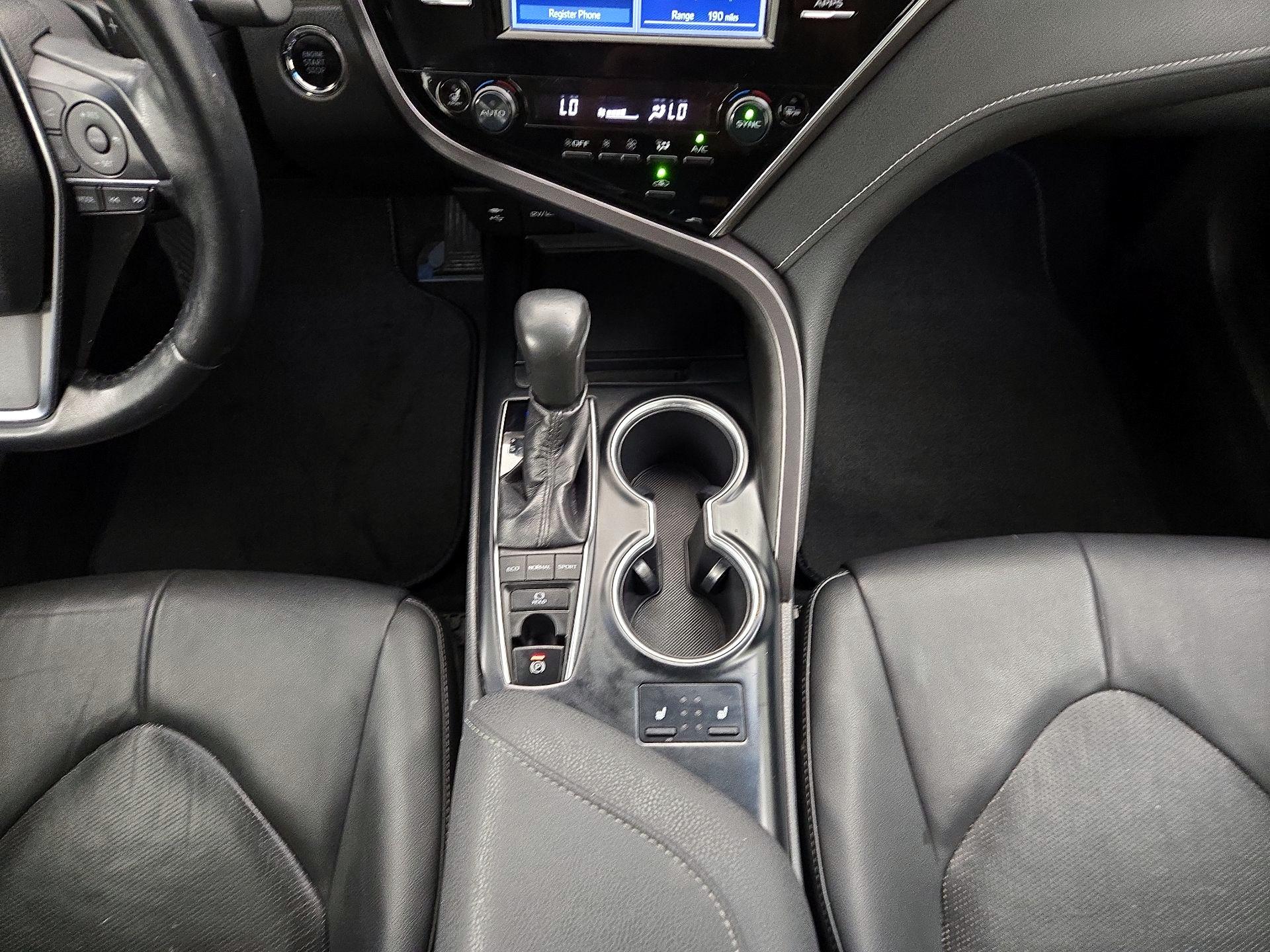Thumbnail: 2018 Toyota Camry - 17