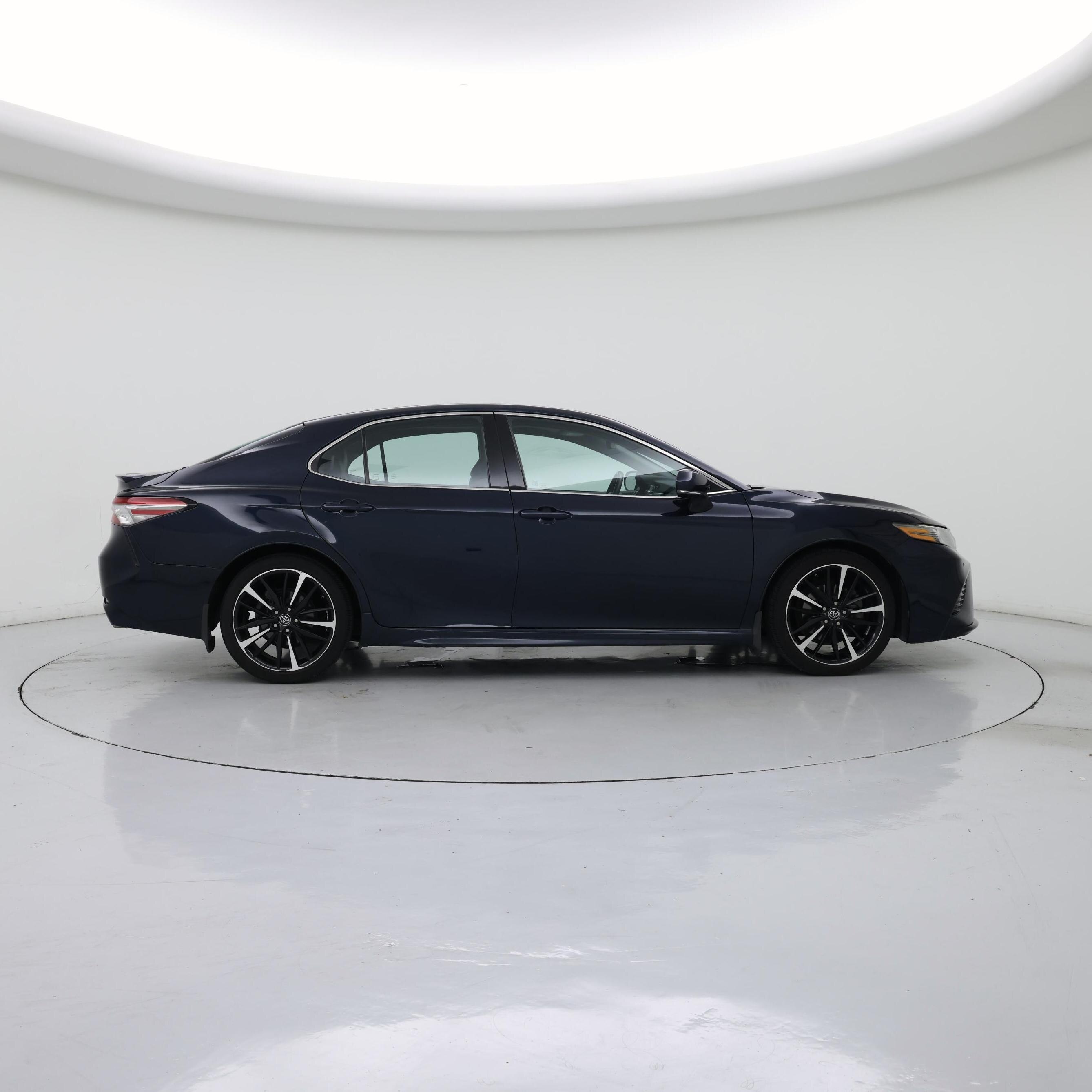 Thumbnail: 2018 Toyota Camry - 7