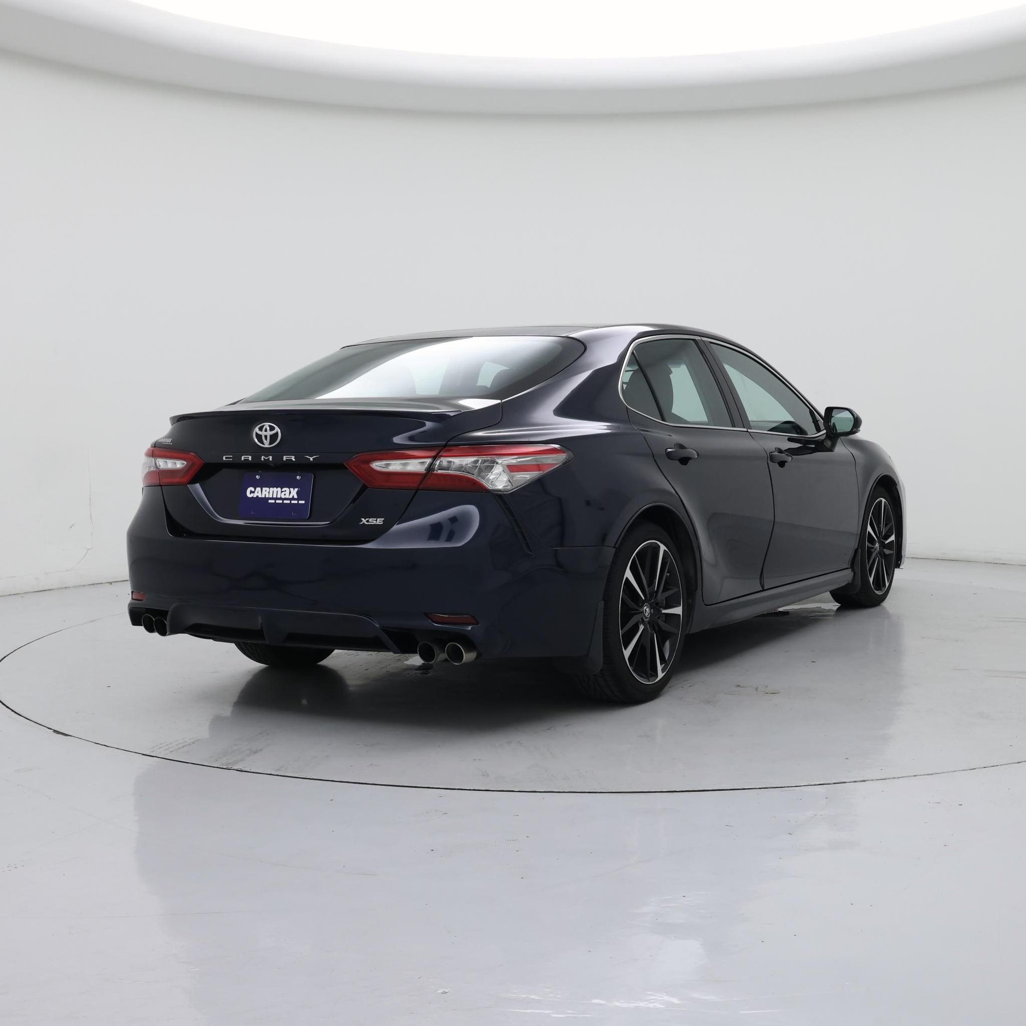 Thumbnail: 2018 Toyota Camry - 8