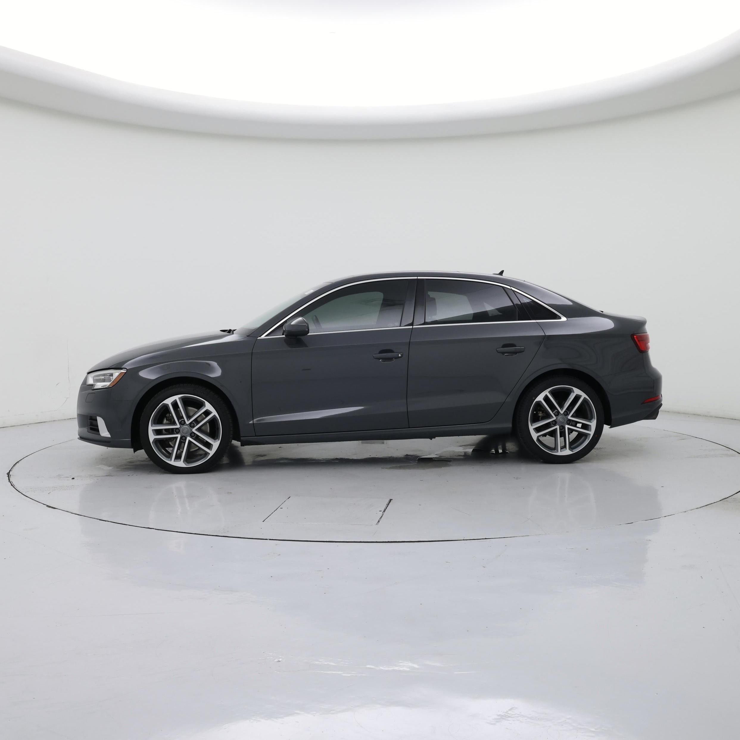 Thumbnail: 2019 Audi A3 - 3