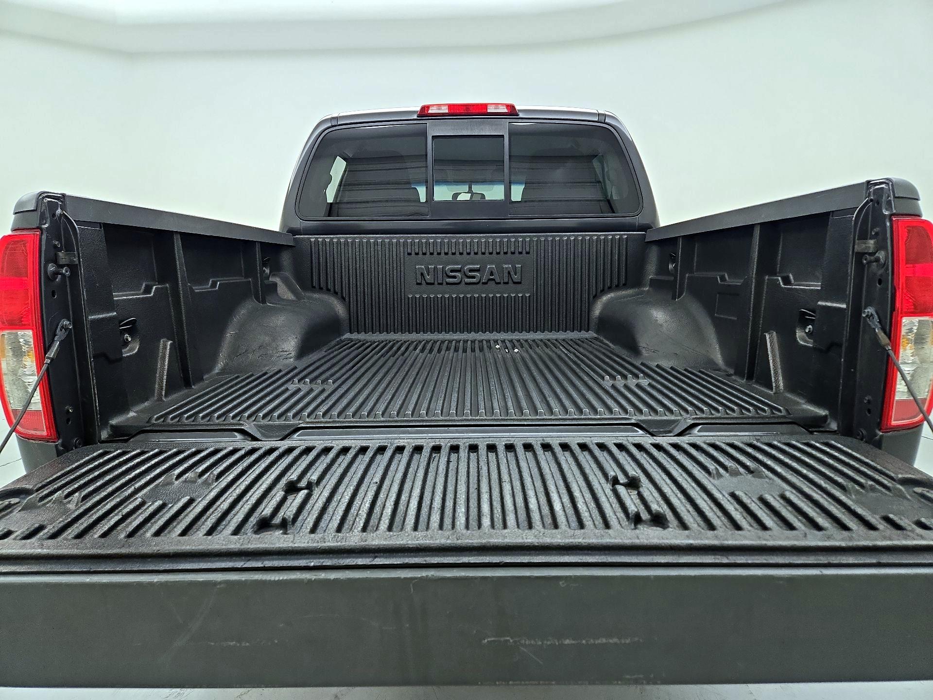 Thumbnail: 2015 Nissan Frontier - 17