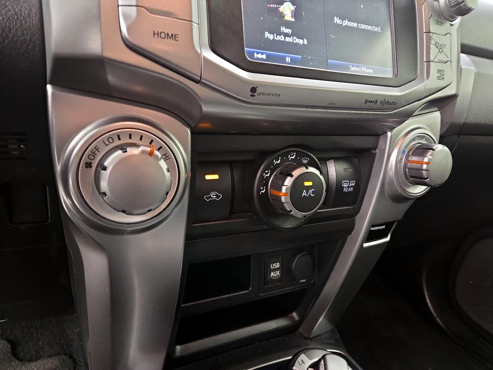 Thumbnail: 2018 Toyota 4Runner - 16