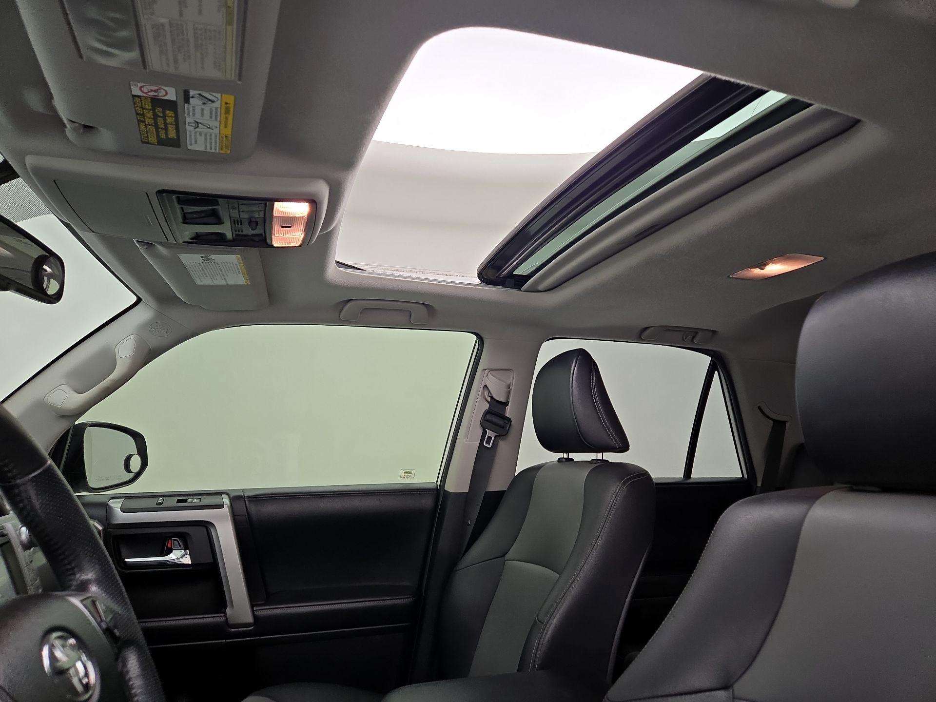 Thumbnail: 2018 Toyota 4Runner - 19