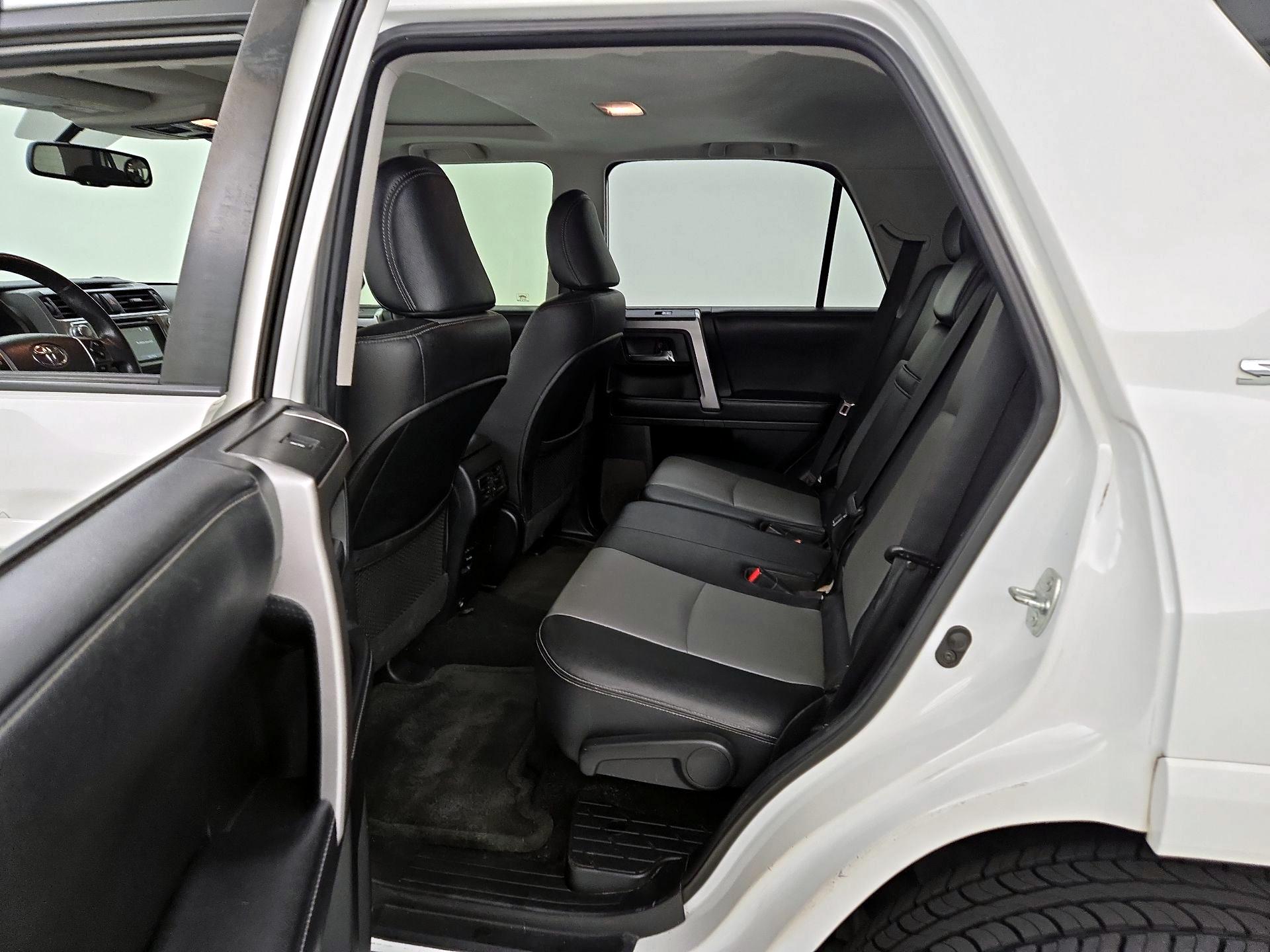 Thumbnail: 2018 Toyota 4Runner - 20