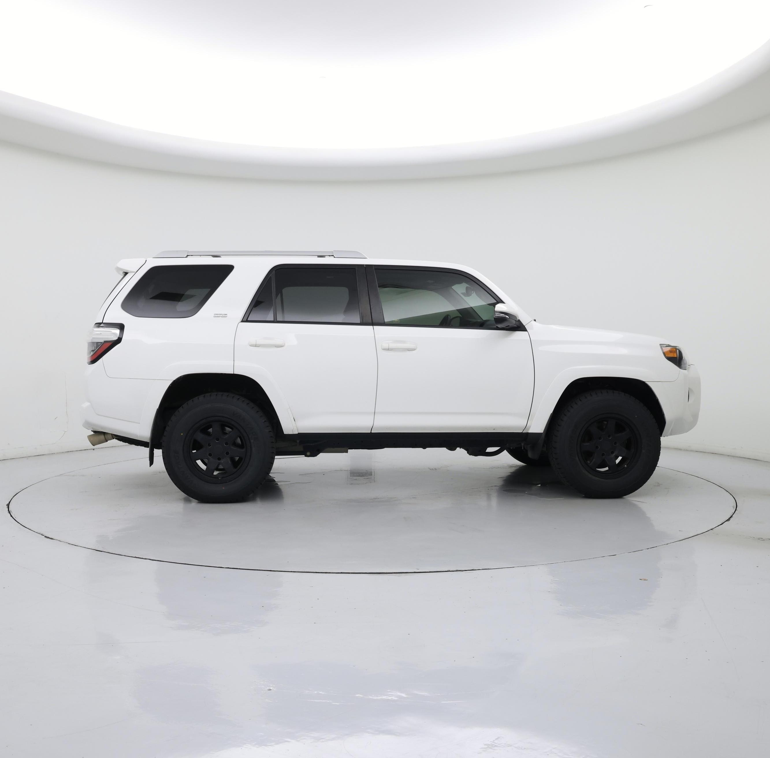 Thumbnail: 2018 Toyota 4Runner - 7
