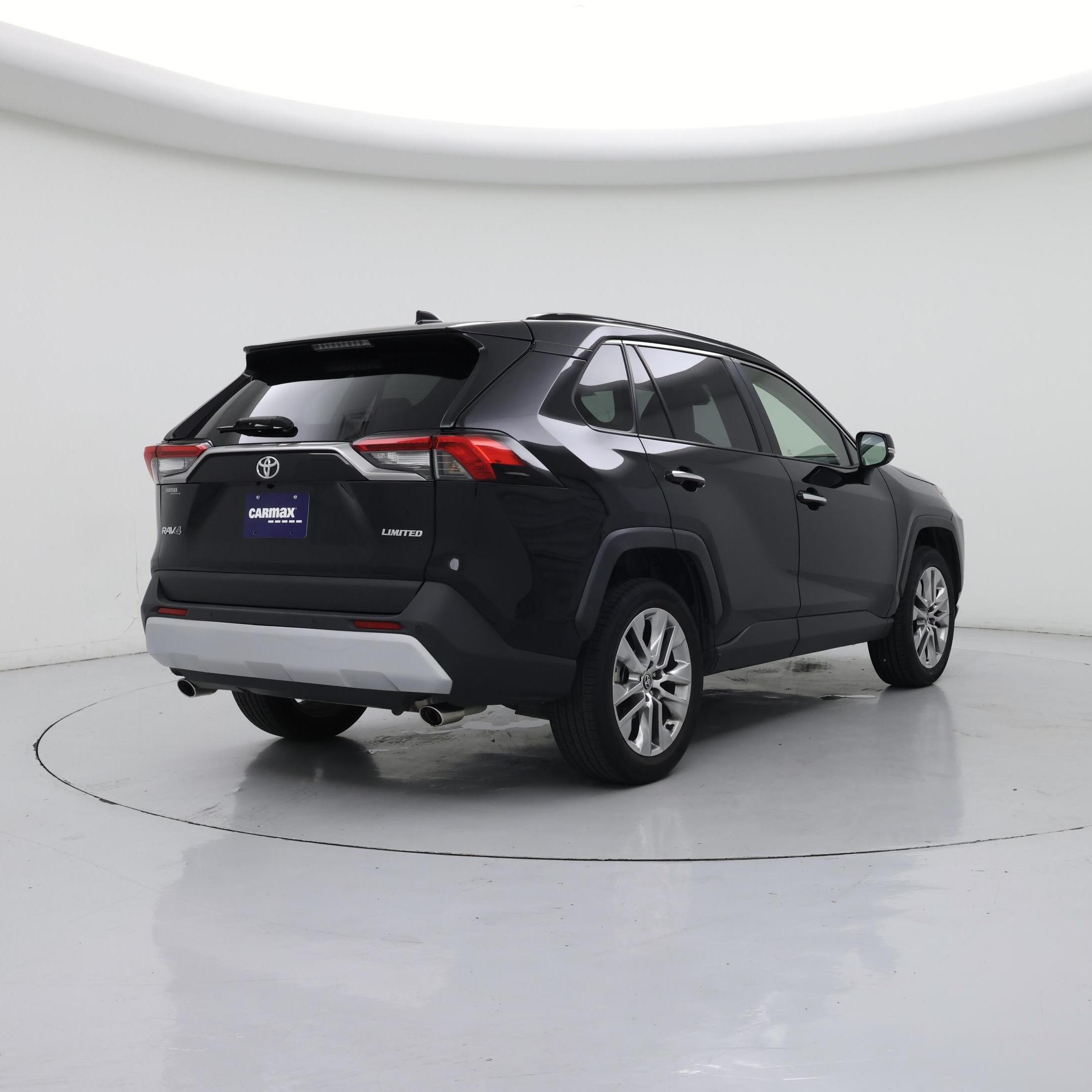 Thumbnail: 2020 Toyota RAV4 - 8