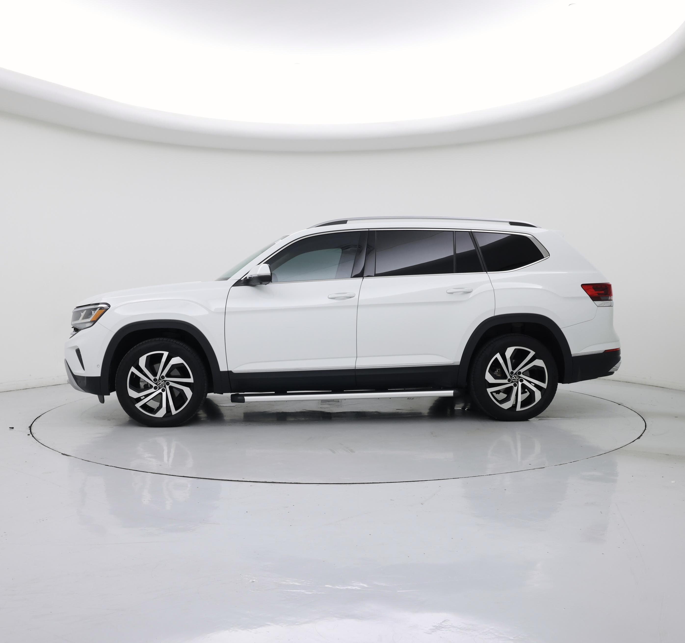 Thumbnail: 2021 Volkswagen Atlas - 3