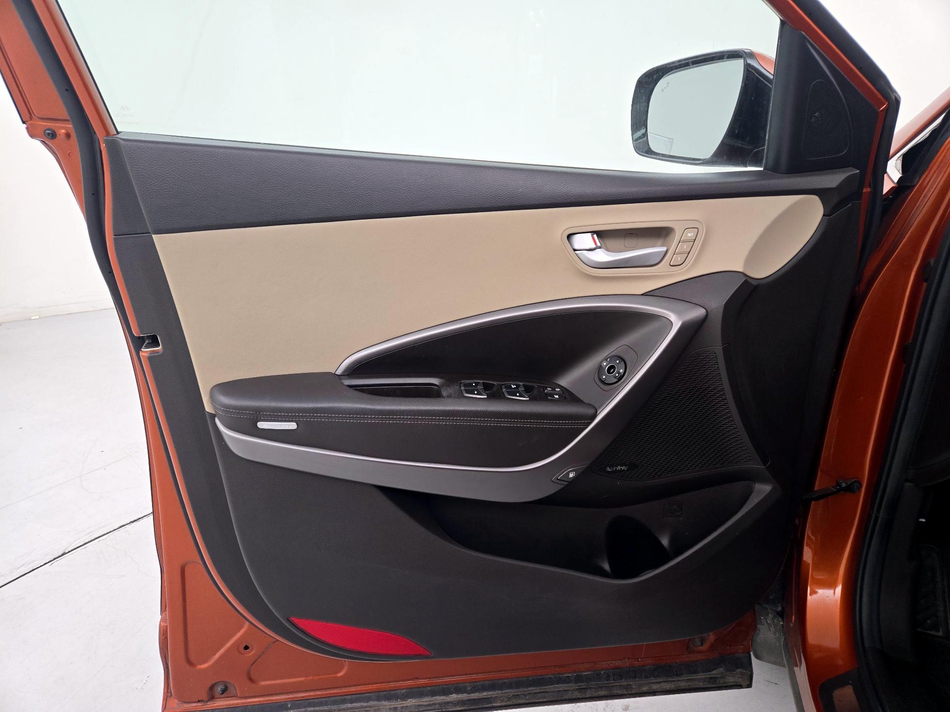 Thumbnail: 2014 Hyundai Santa Fe - 12