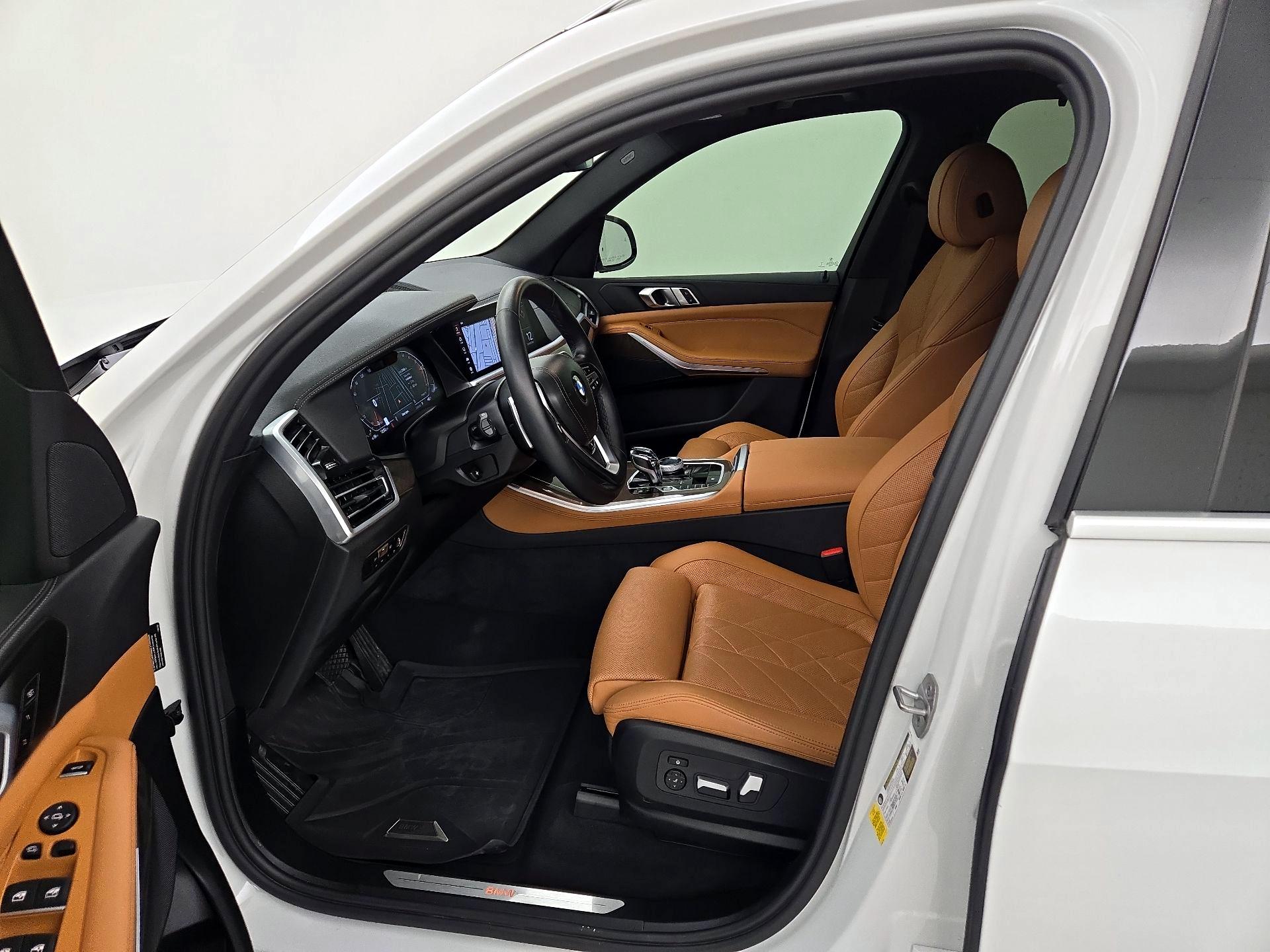 Thumbnail: 2023 BMW X5 - 11