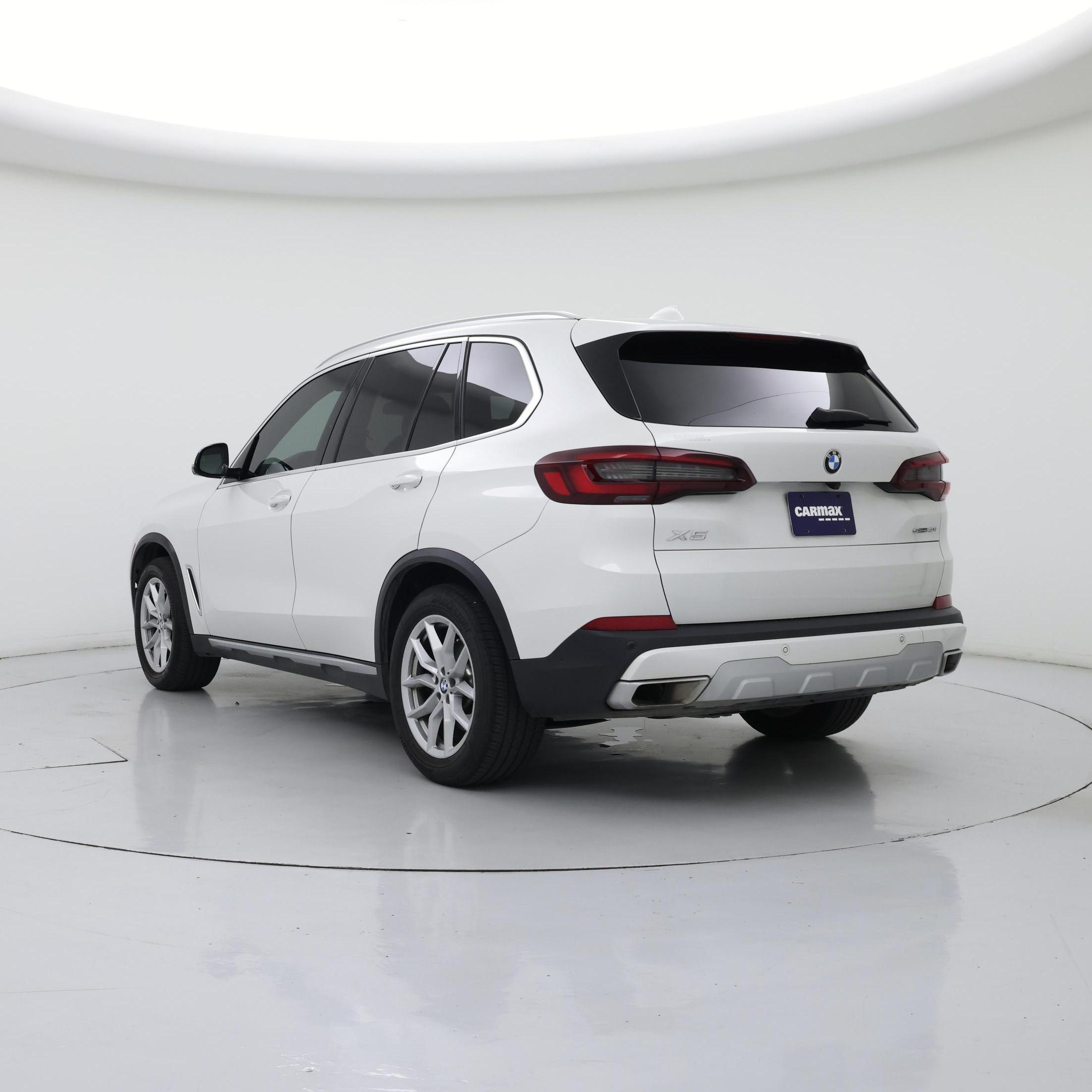Thumbnail: 2023 BMW X5 - 2
