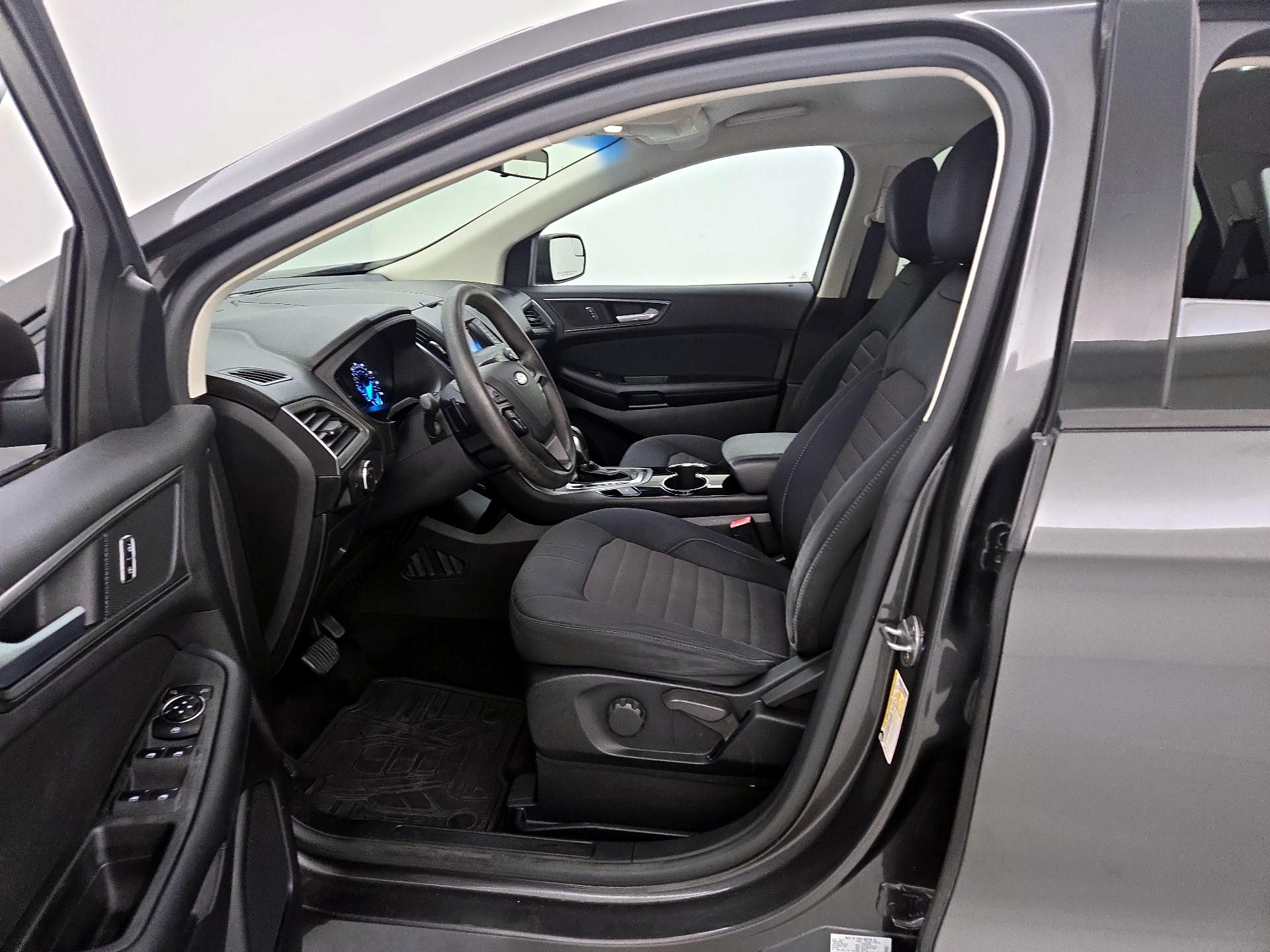 Thumbnail: 2015 Ford Edge - 11