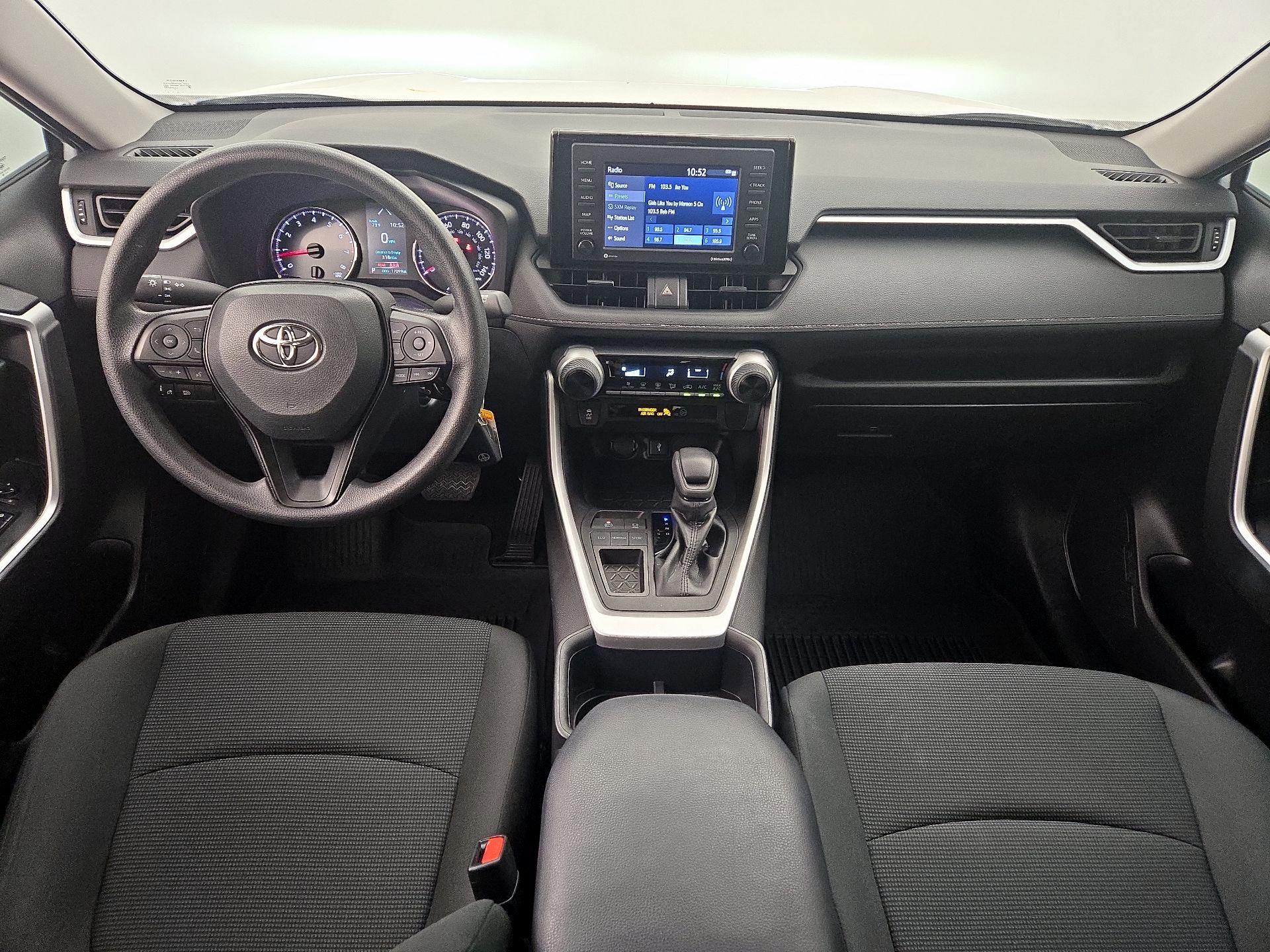 Thumbnail: 2022 Toyota RAV4 - 9
