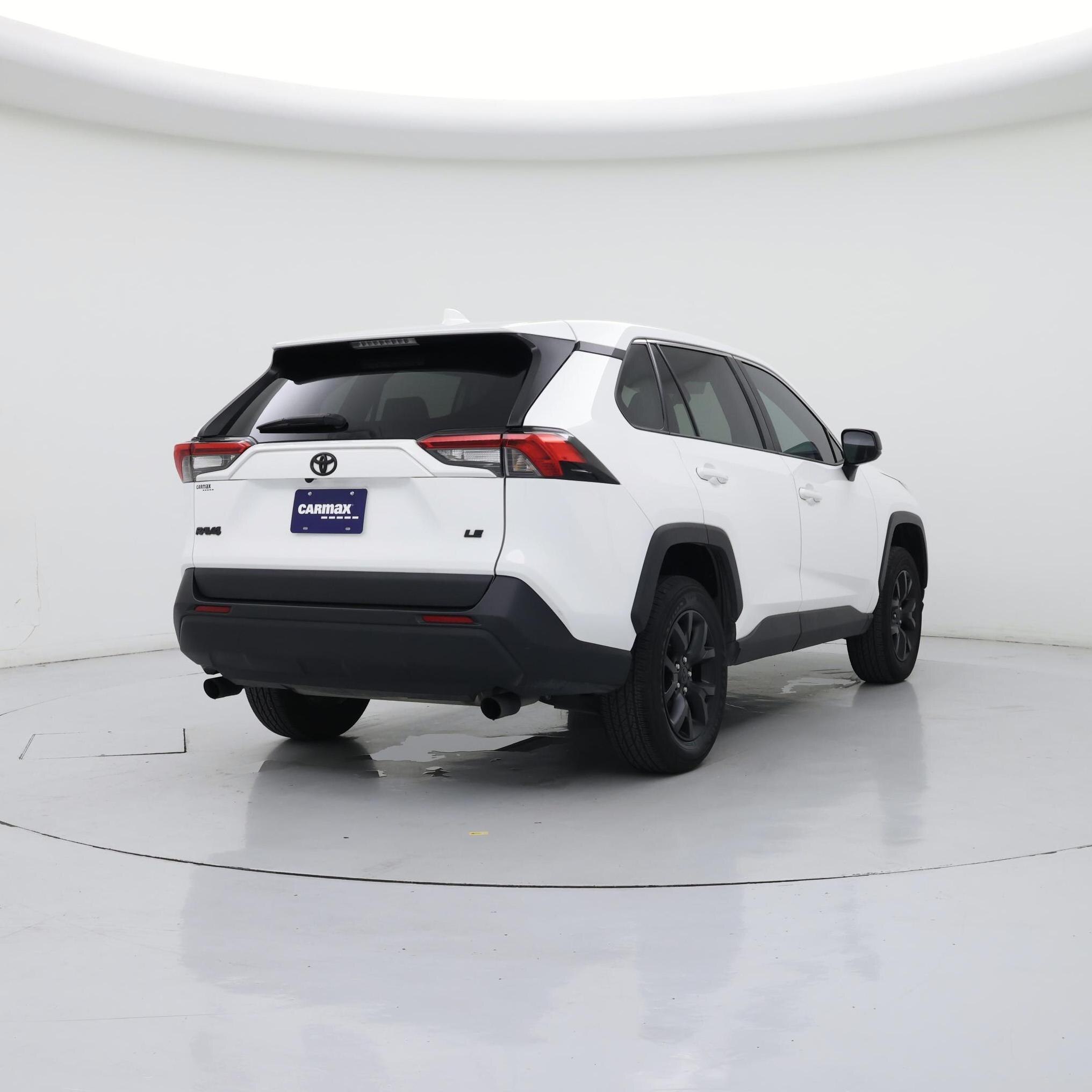 Thumbnail: 2022 Toyota RAV4 - 8