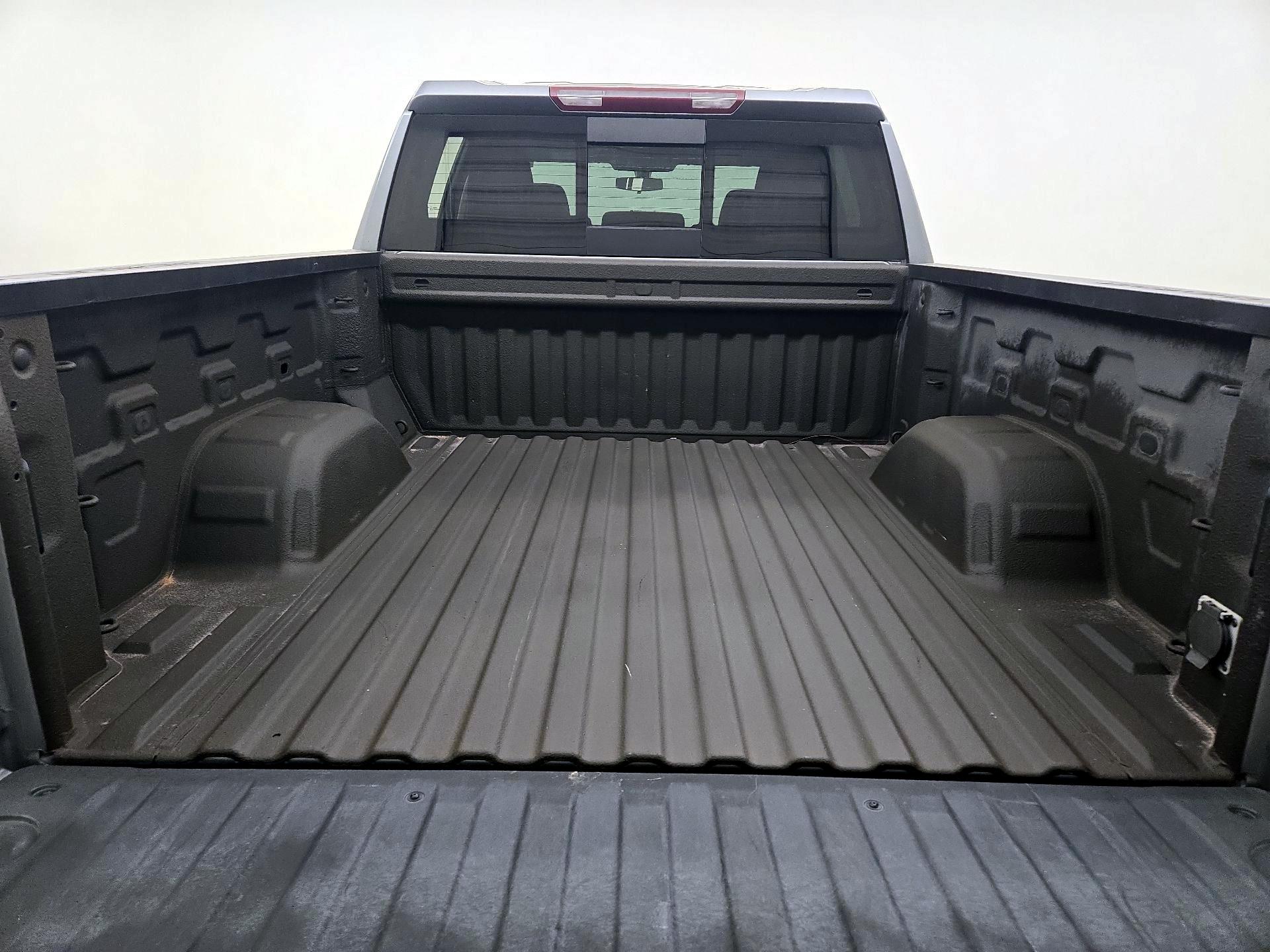 Thumbnail: 2020 Chevrolet Silverado 1500 - 20