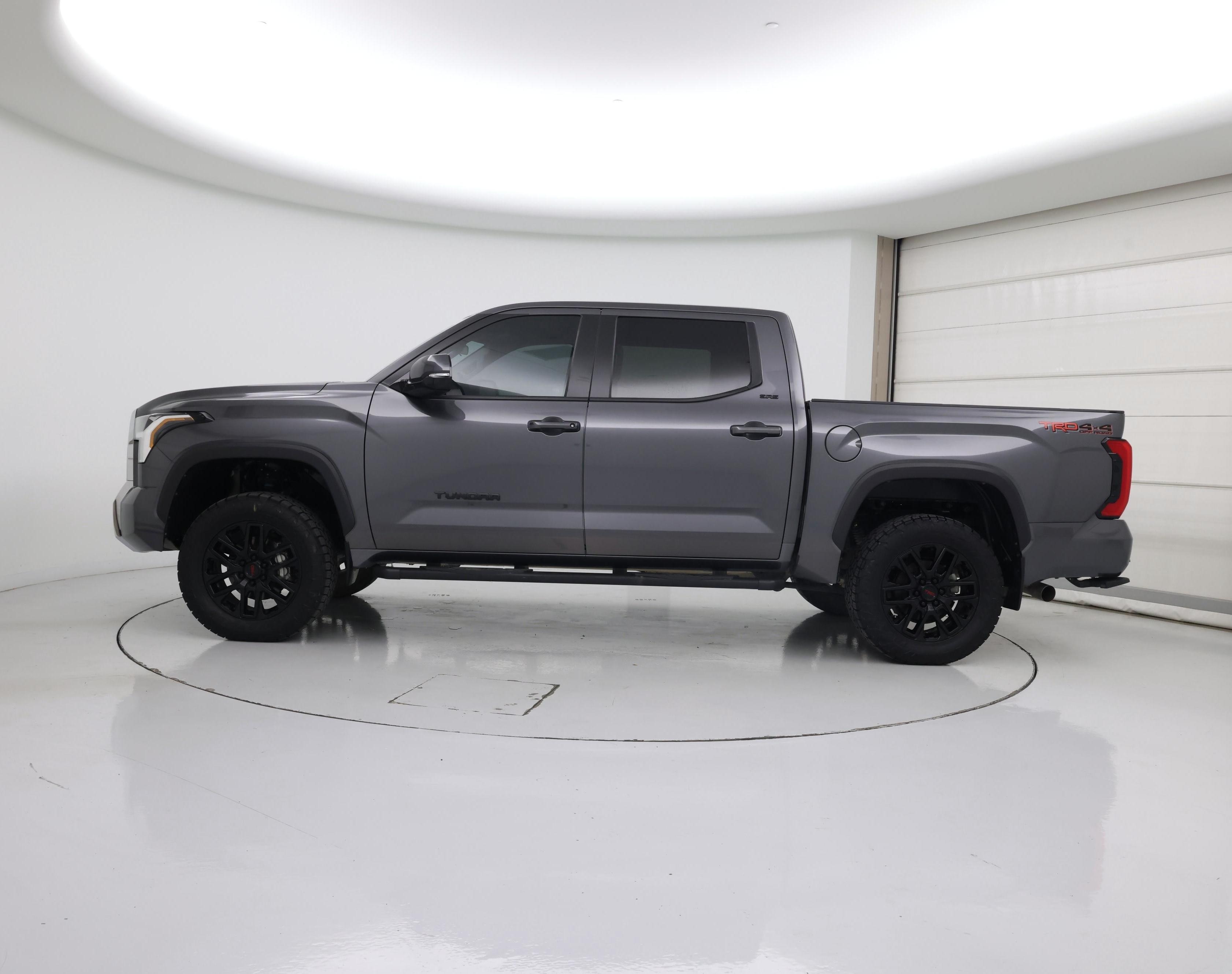 Thumbnail: 2024 Toyota Tundra - 3
