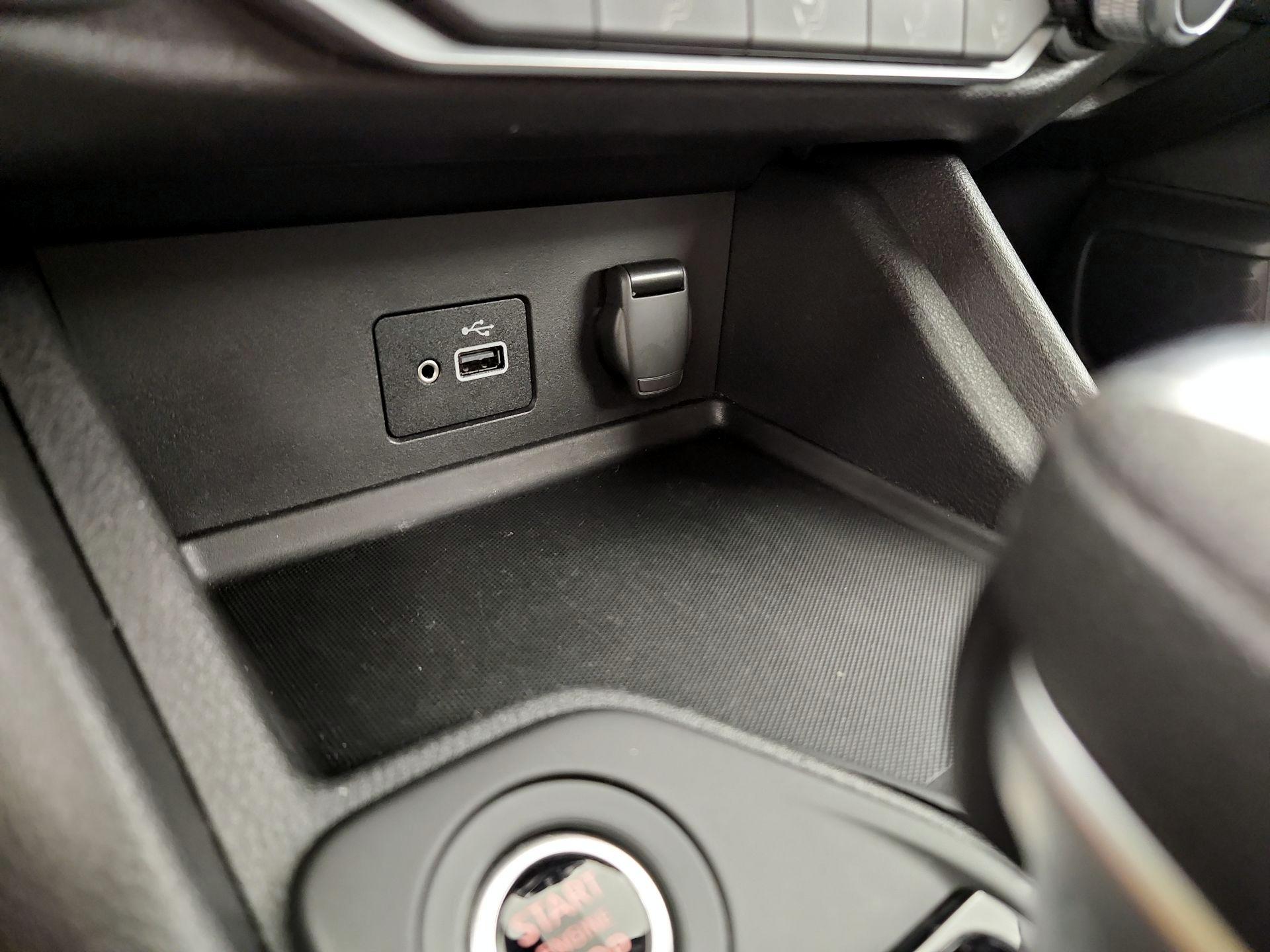 Thumbnail: 2021 Nissan Sentra - 18
