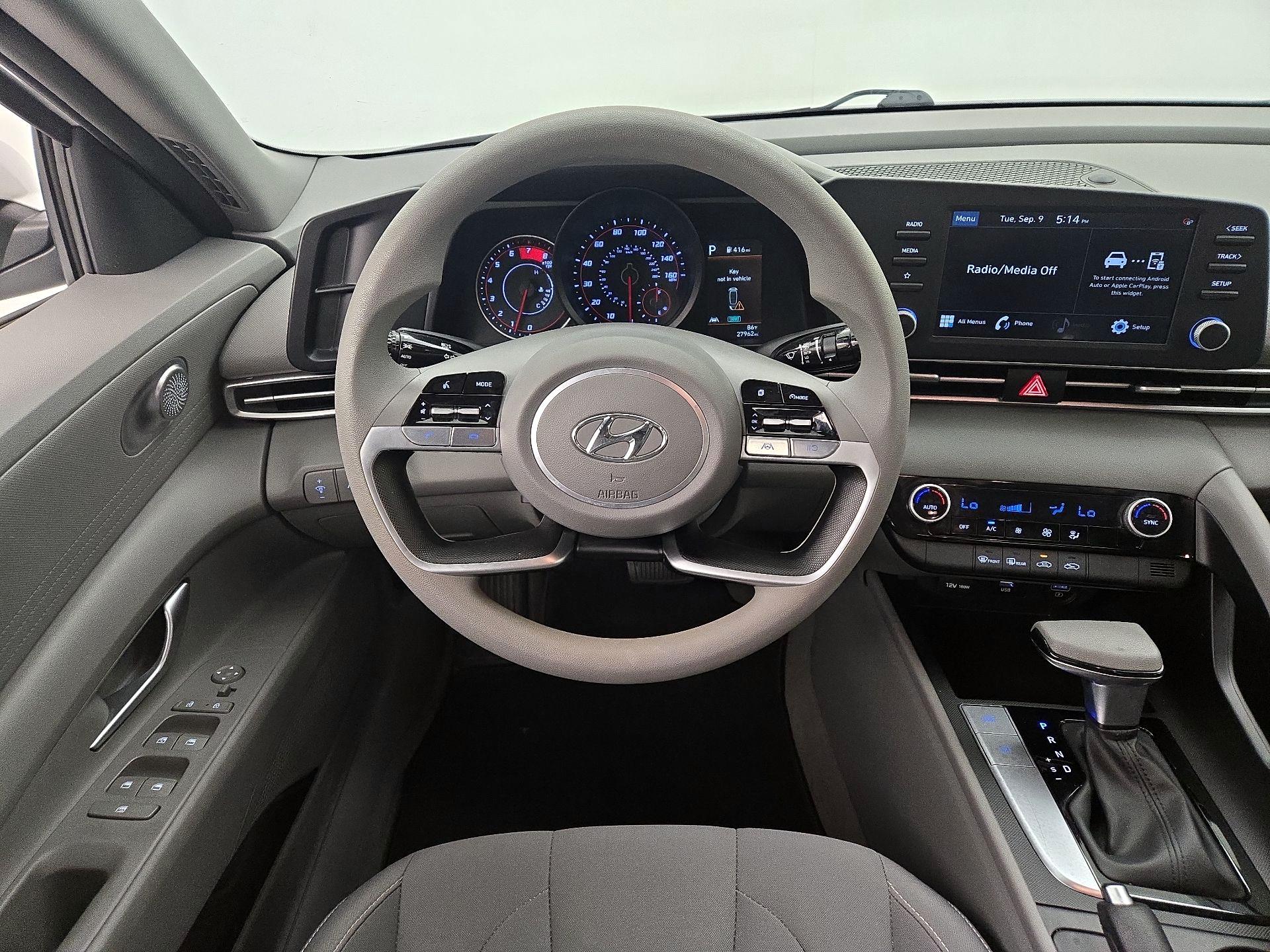 Thumbnail: 2023 Hyundai Elantra - 10
